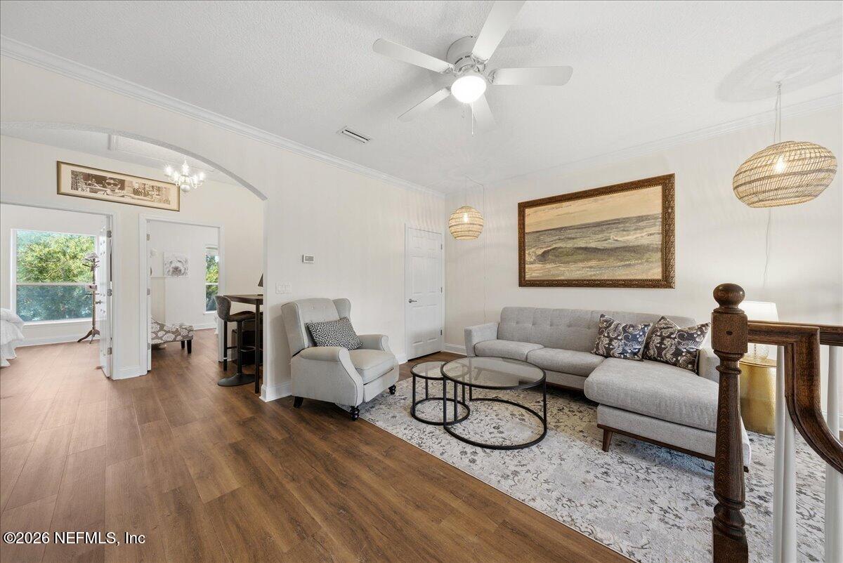 10 NANTUCKET ISLAND Court