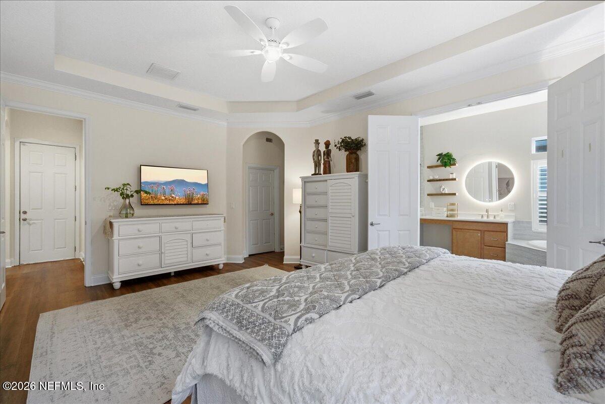 10 NANTUCKET ISLAND Court