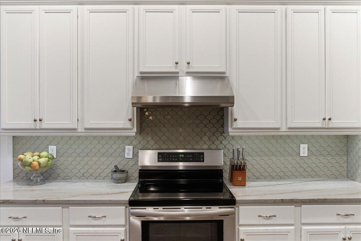 10 NANTUCKET ISLAND Court