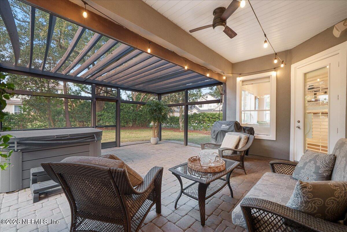 10 NANTUCKET ISLAND Court