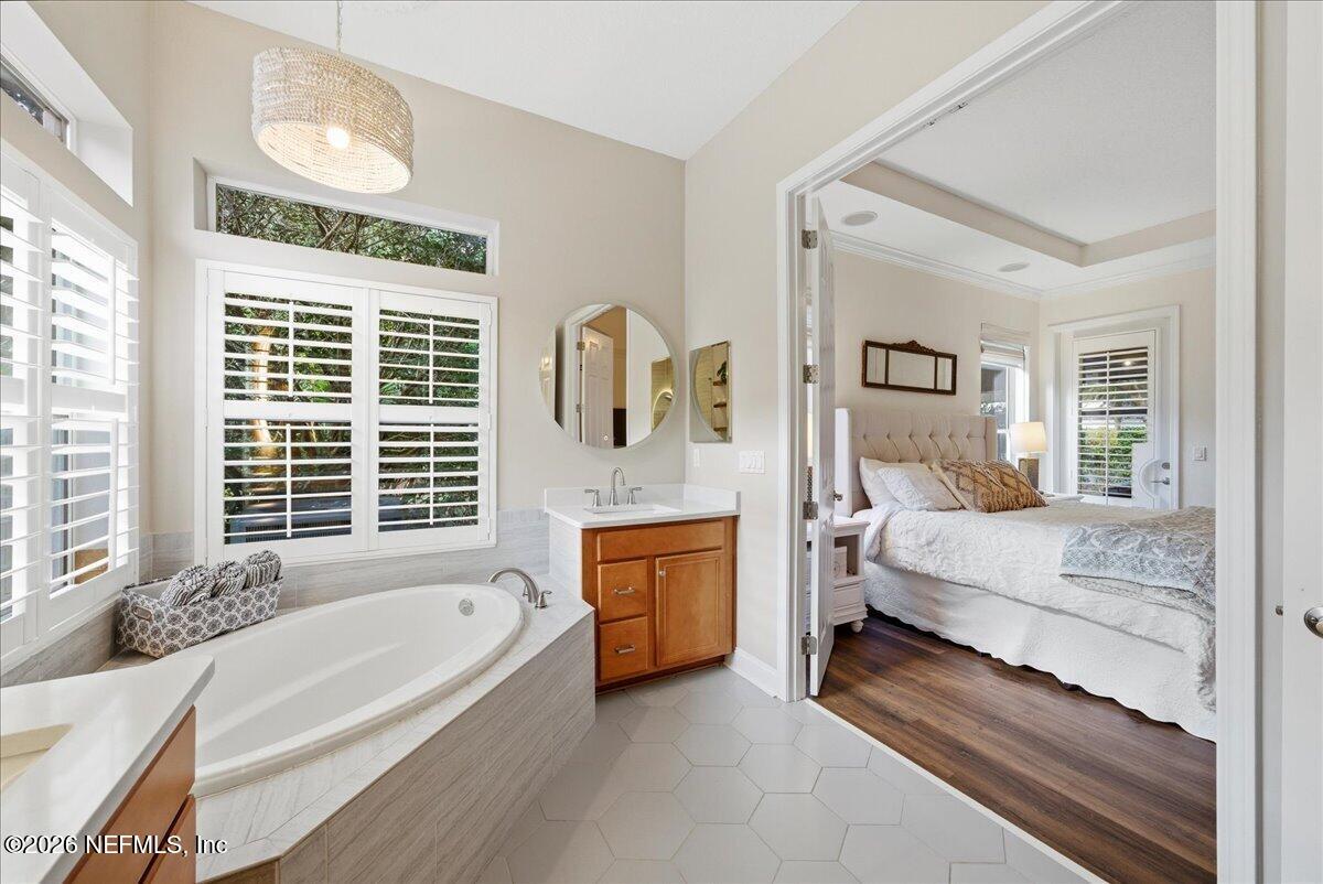 10 NANTUCKET ISLAND Court