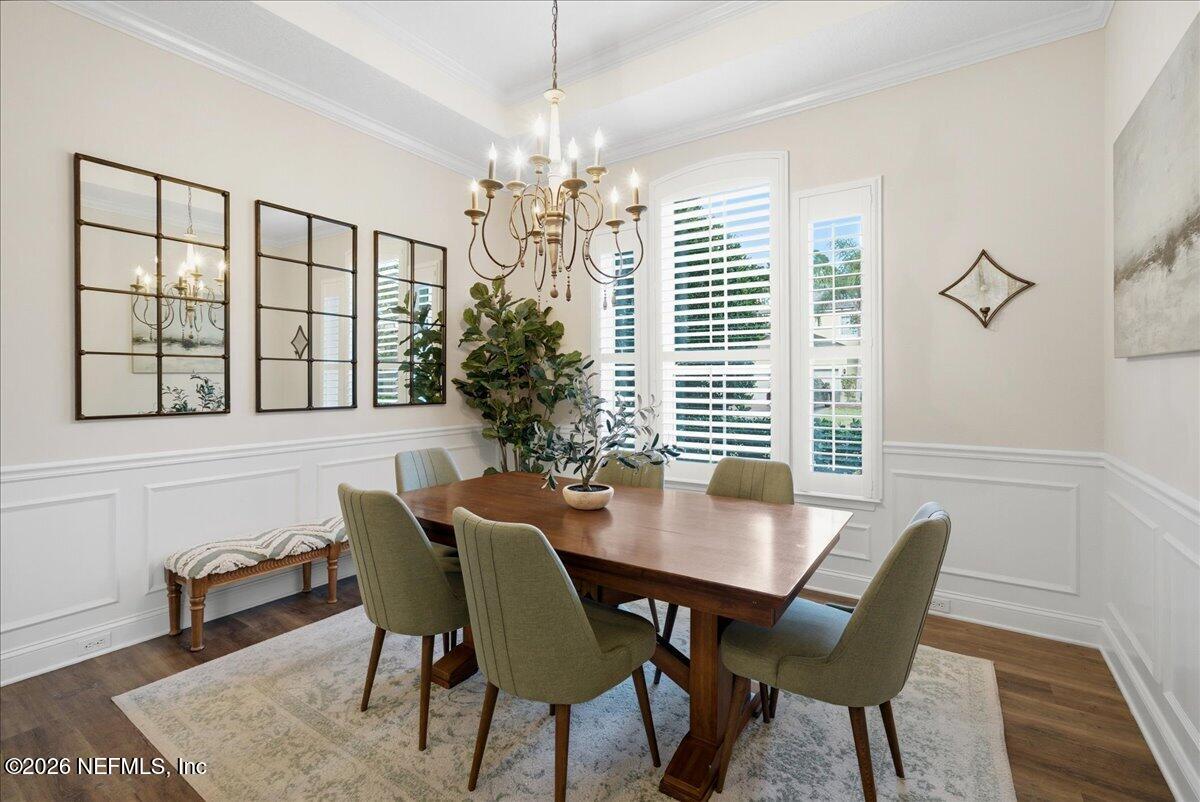 10 NANTUCKET ISLAND Court