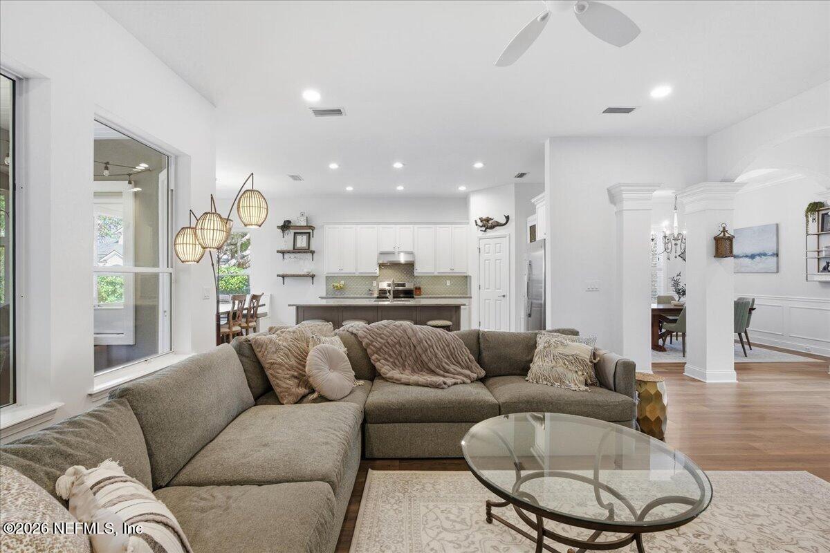 10 NANTUCKET ISLAND Court