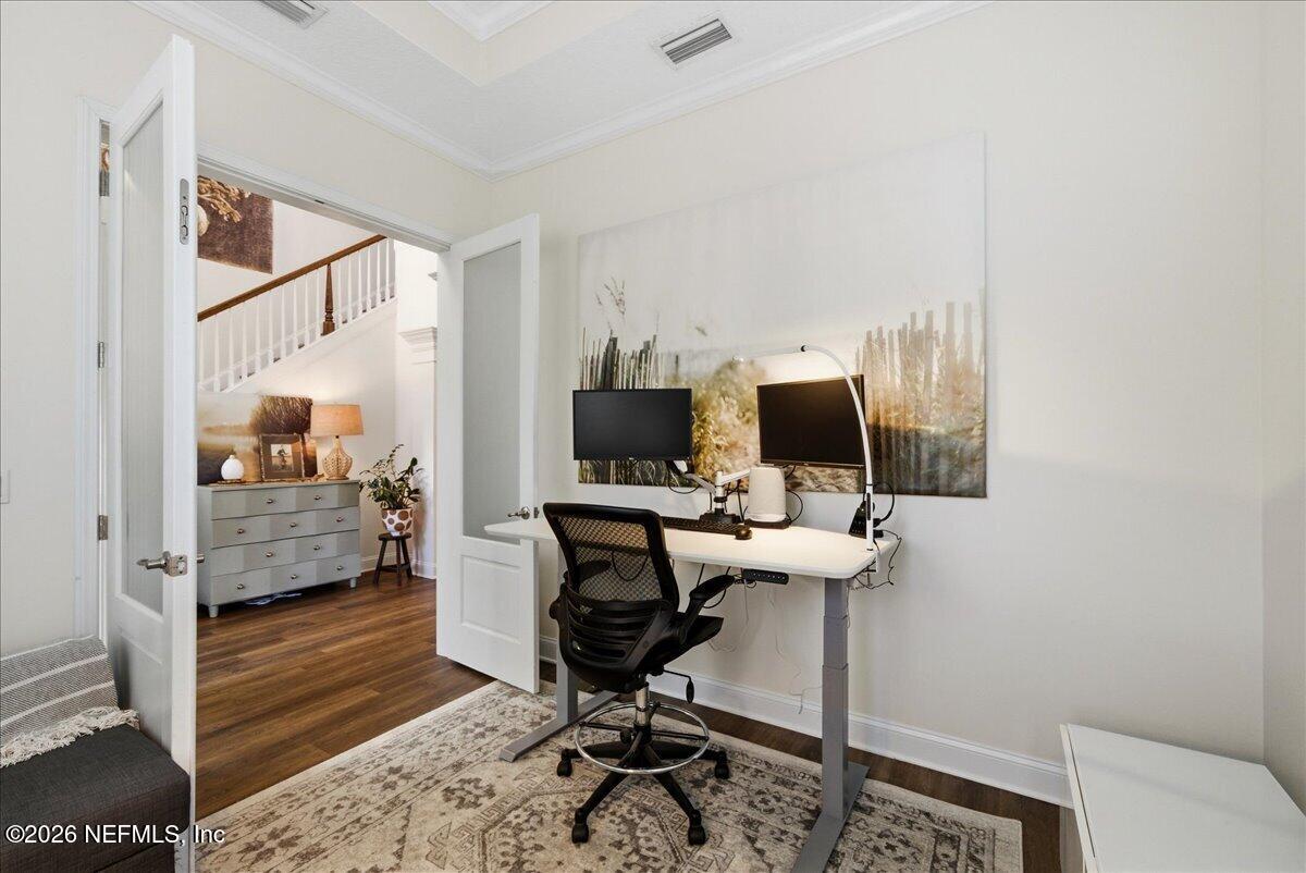 10 NANTUCKET ISLAND Court