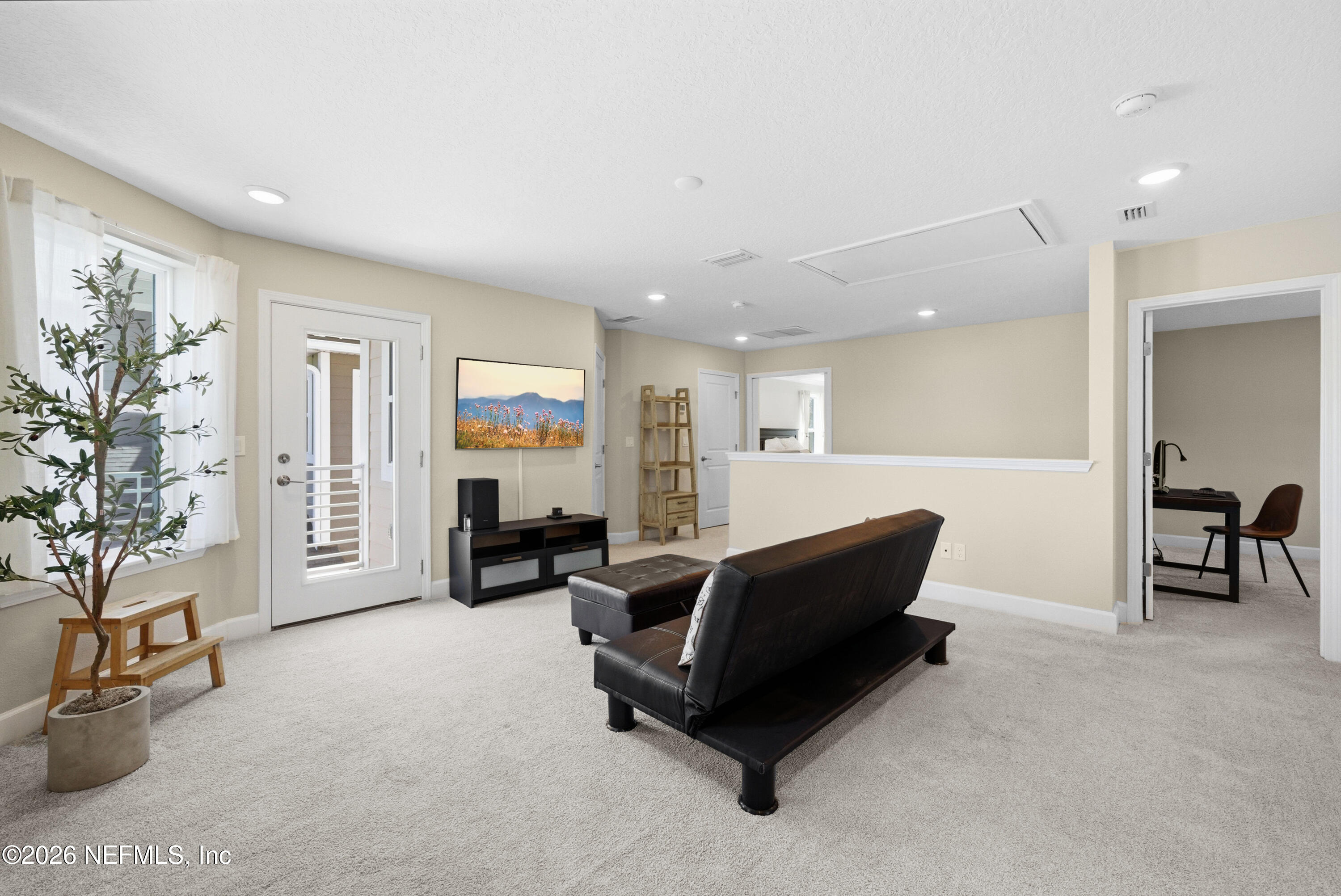 9834 INTELLECT Trail