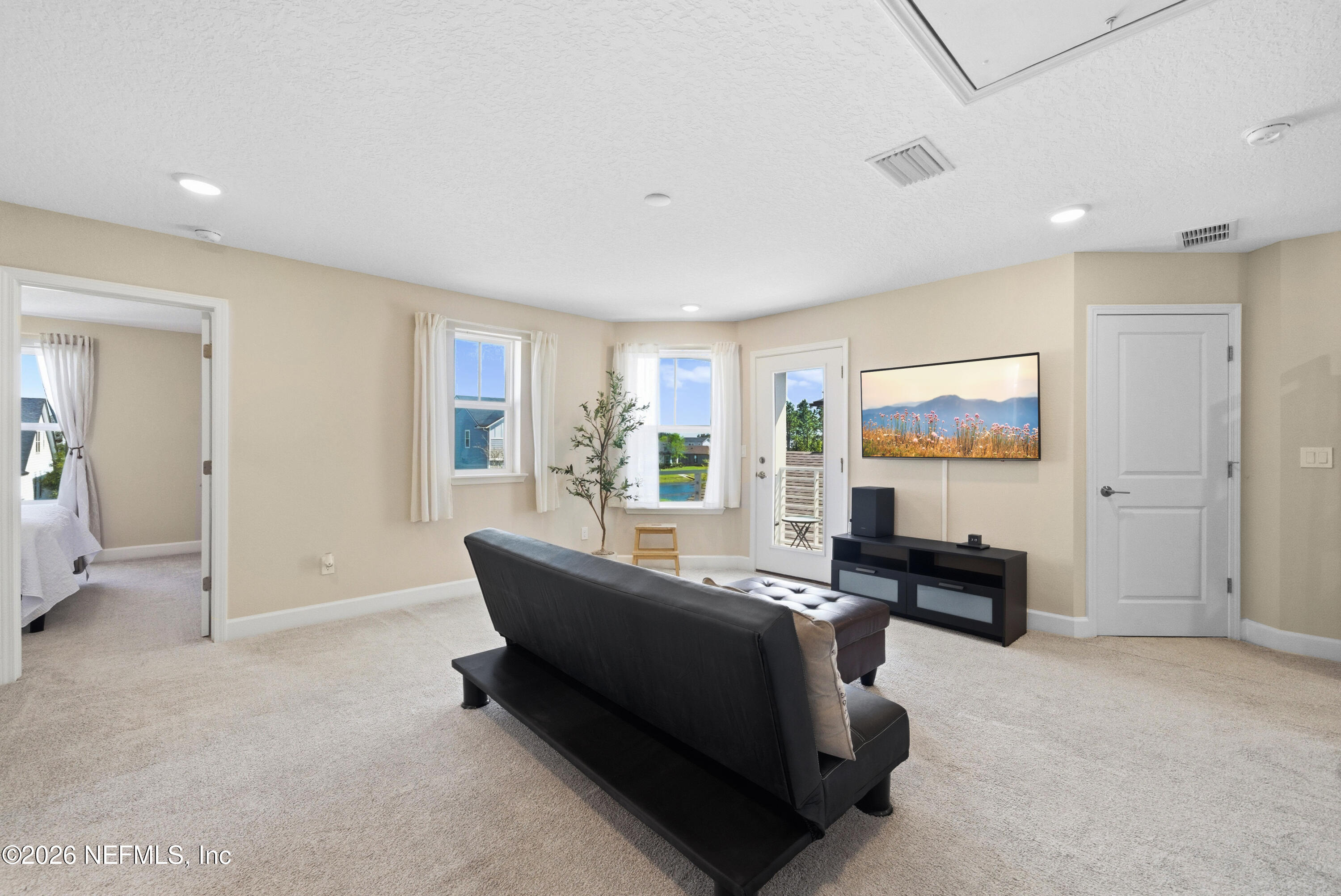 9834 INTELLECT Trail