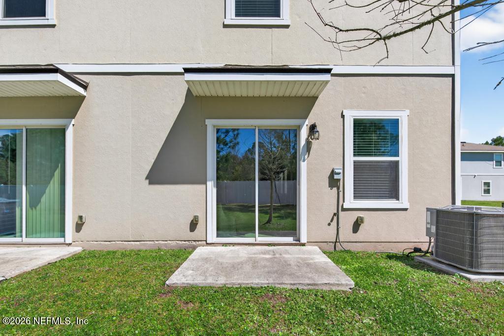909 CAPITOL Parkway