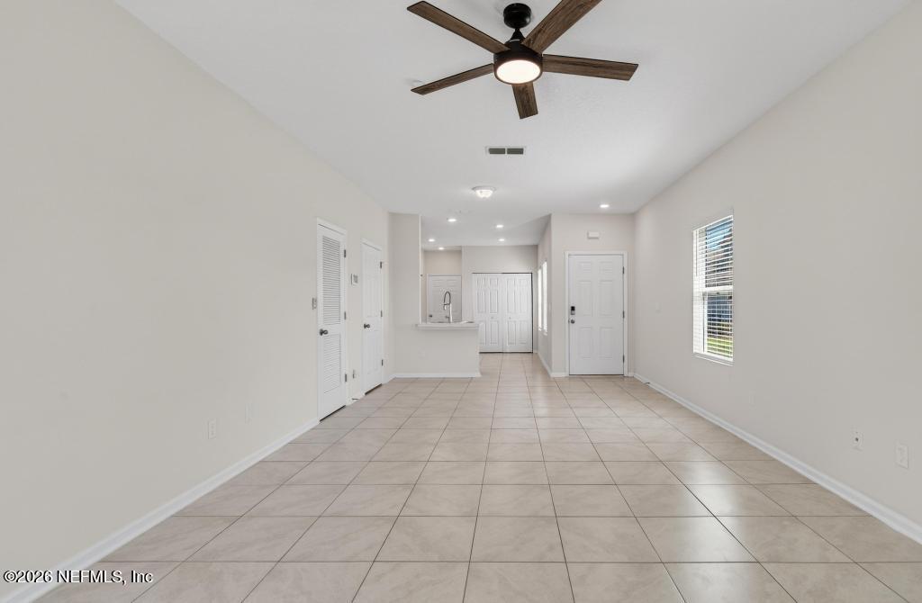 909 CAPITOL Parkway