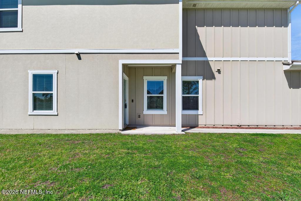 909 CAPITOL Parkway