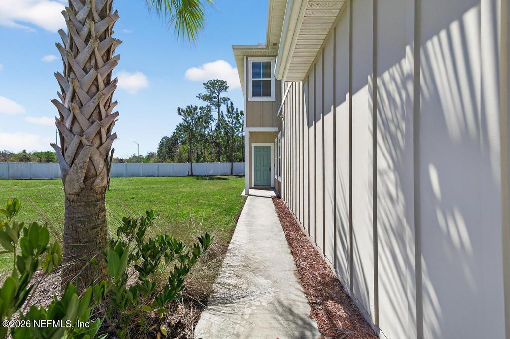 909 CAPITOL Parkway