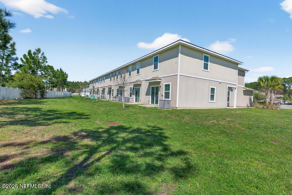 909 CAPITOL Parkway