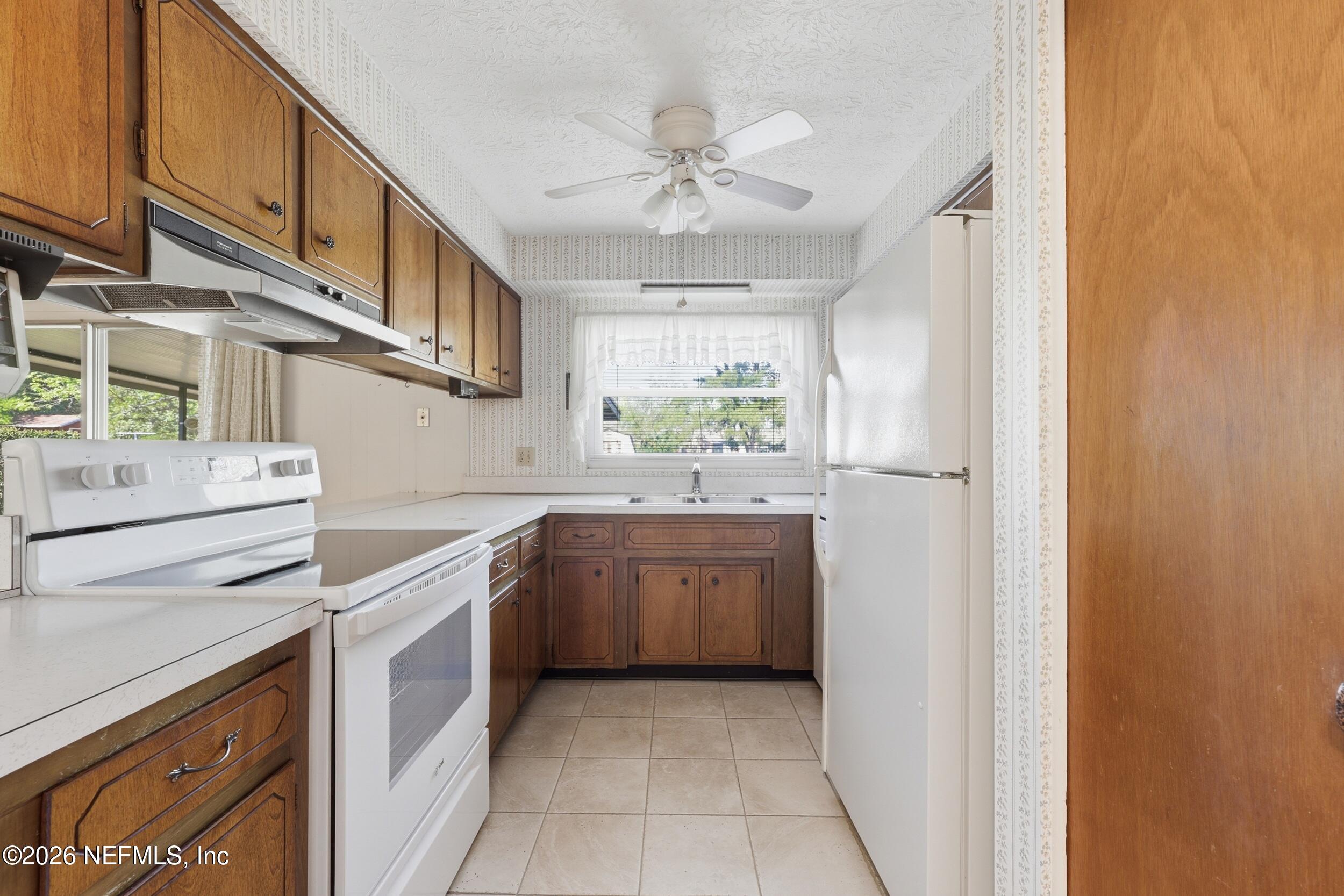 3519 PEORIA Road