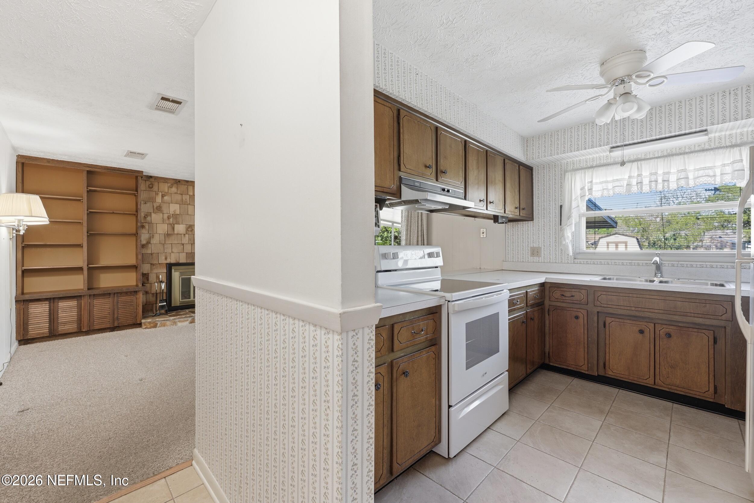 3519 PEORIA Road