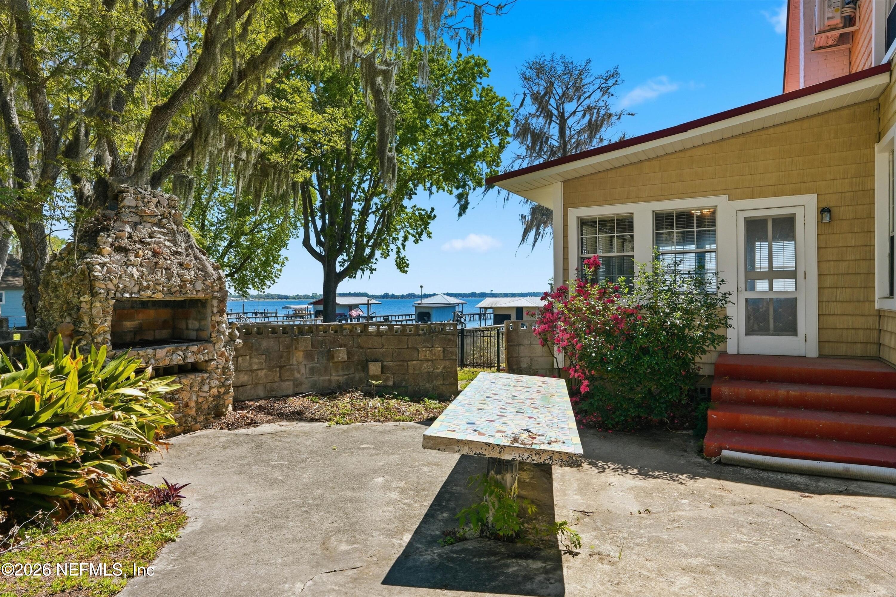 6189 KINGSLEY LAKE Drive