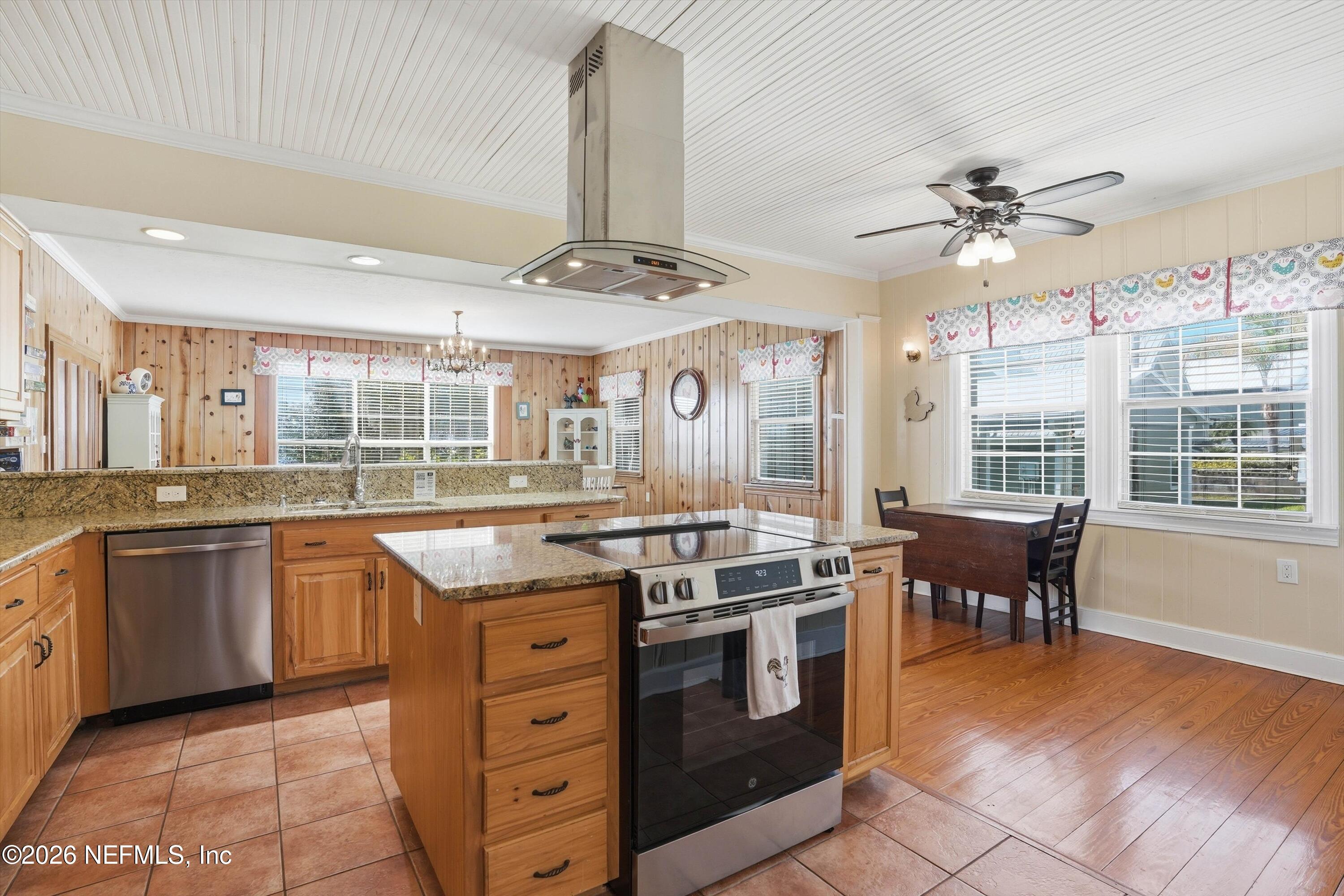 6189 KINGSLEY LAKE Drive