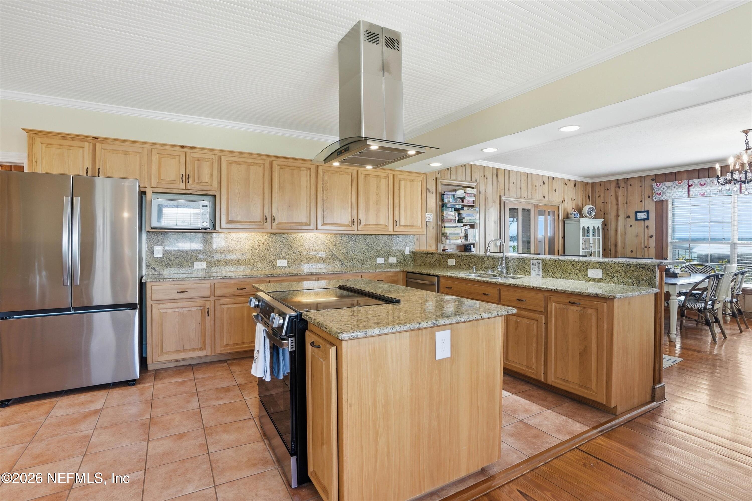 6189 KINGSLEY LAKE Drive