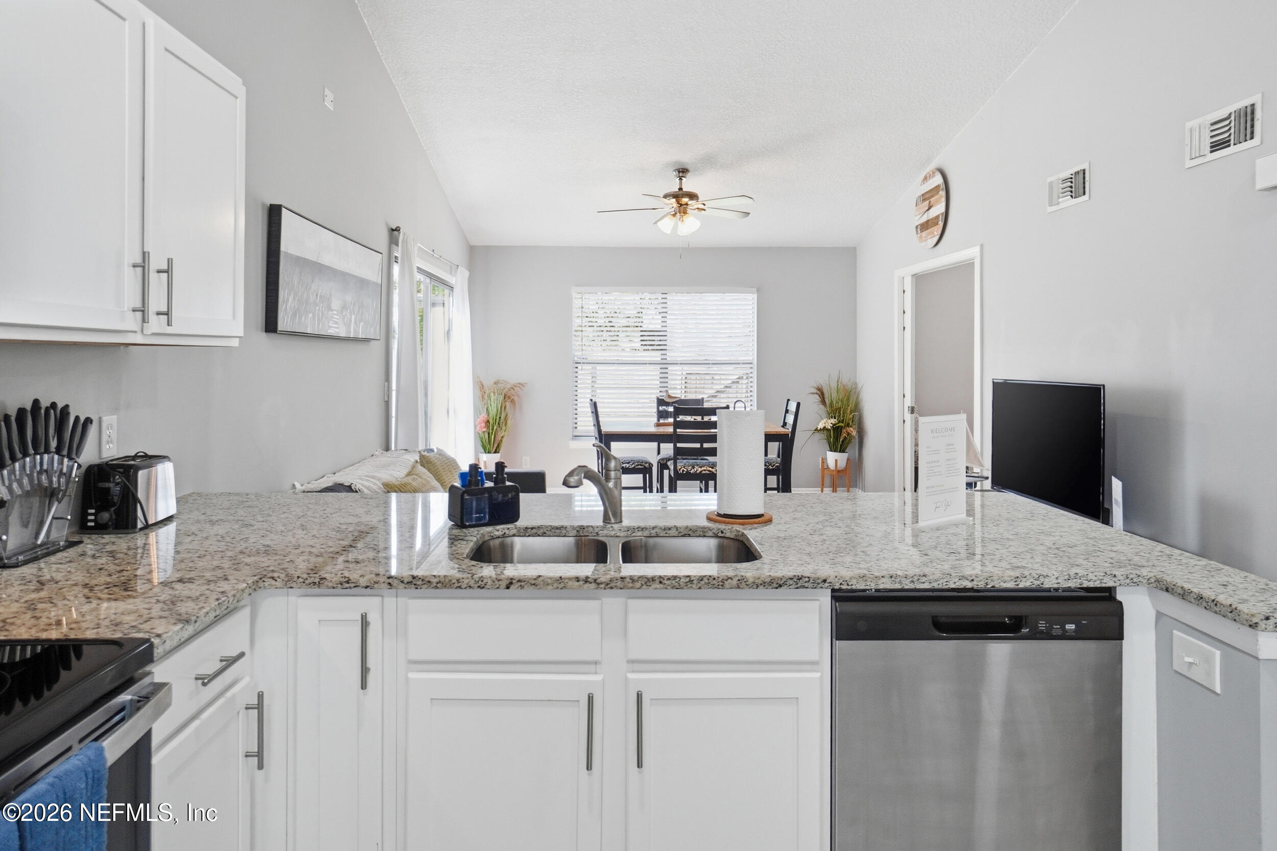 3419 ISLANDER Way