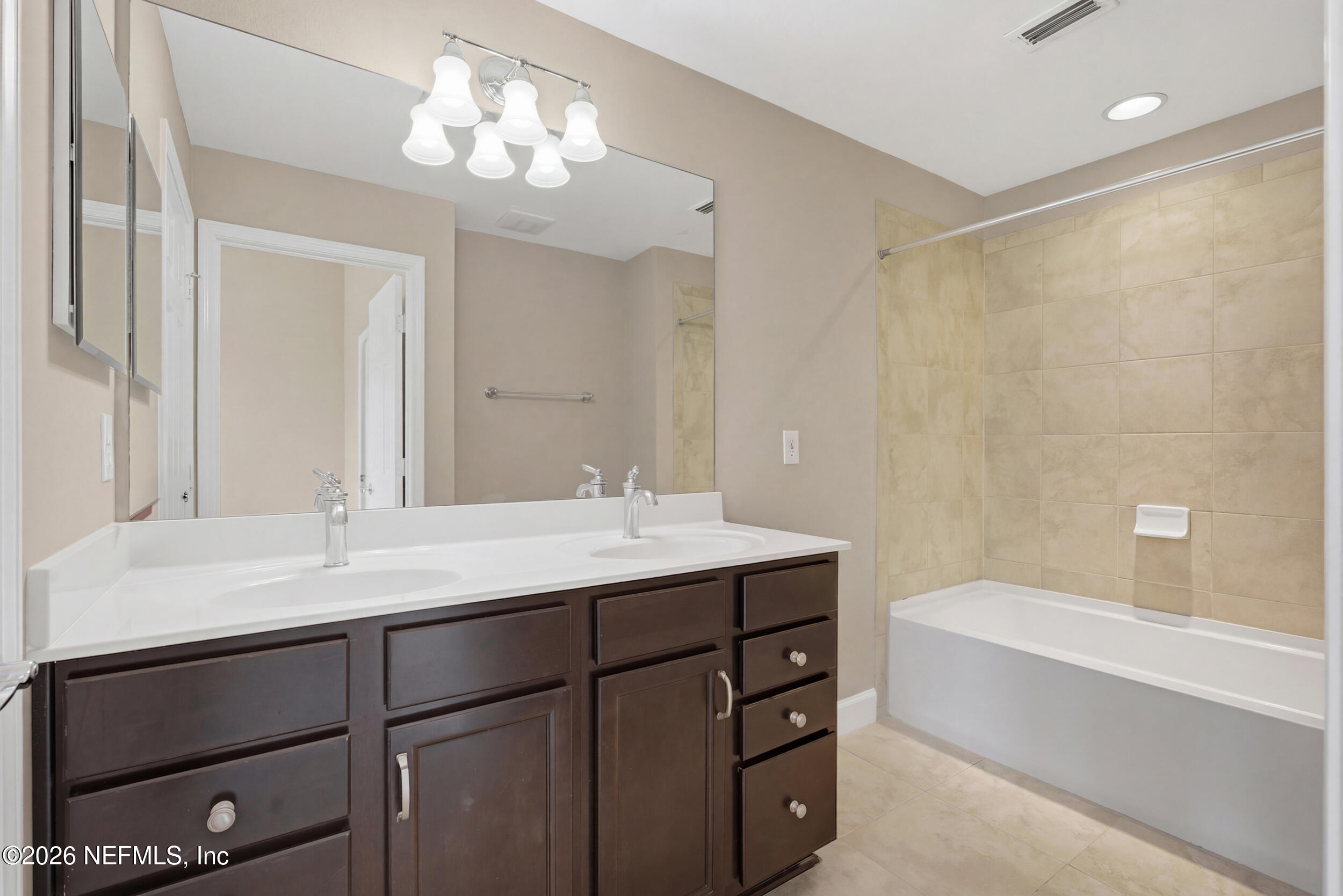 6876 WOODY VINE Drive 0