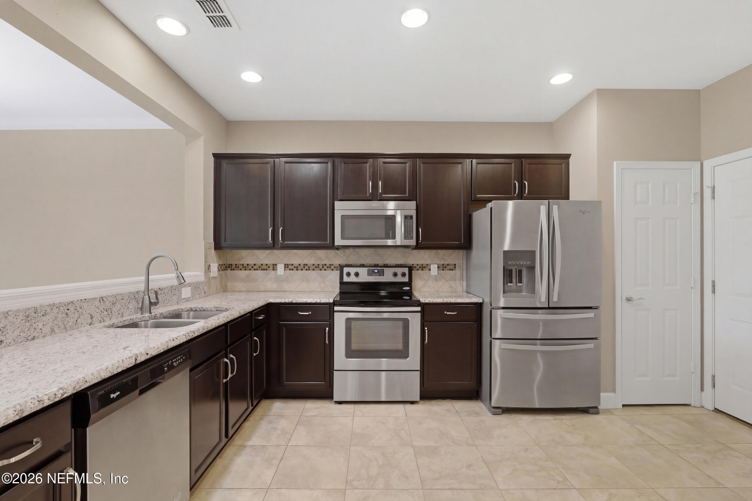6876 WOODY VINE Drive 0