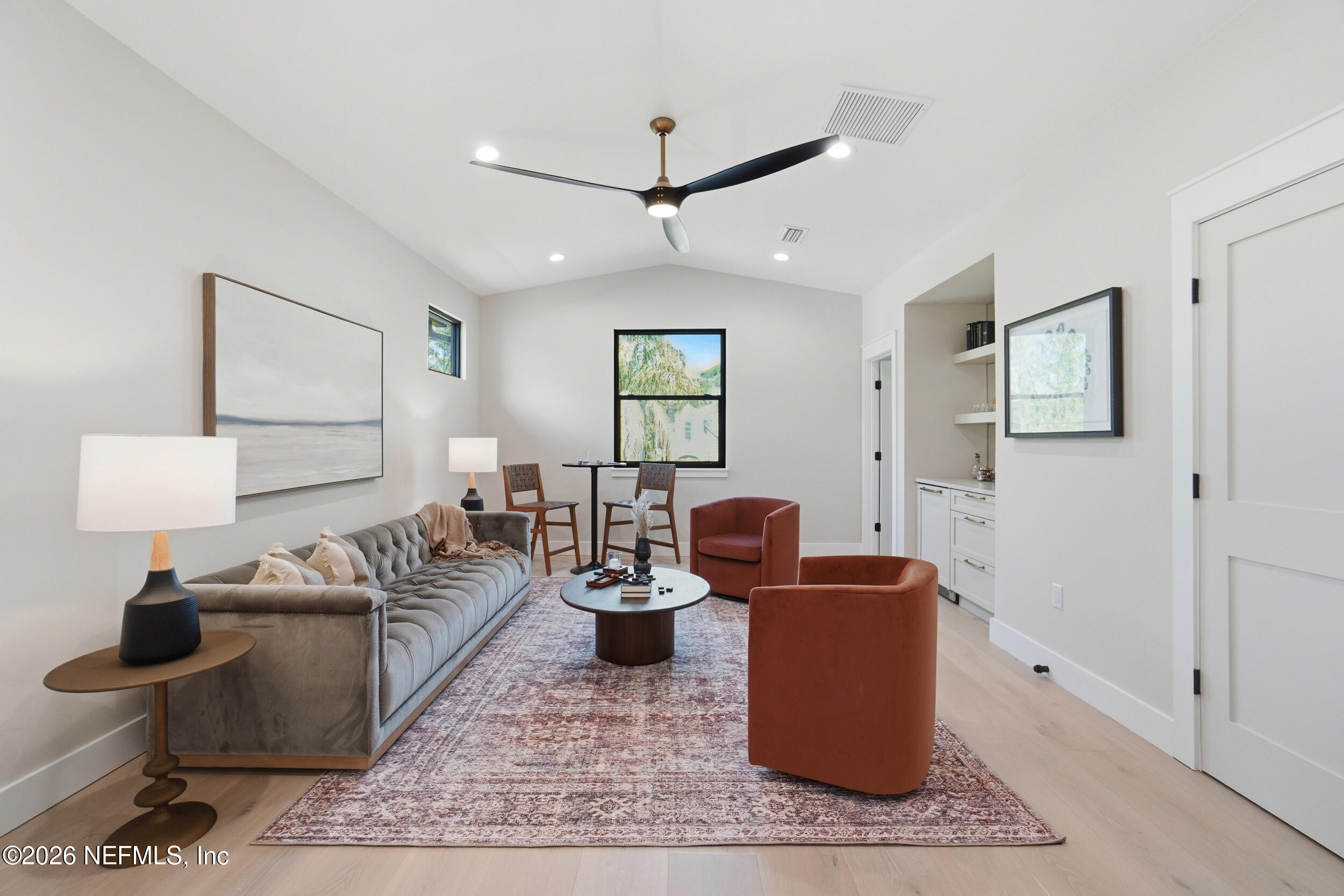 371 9TH Street