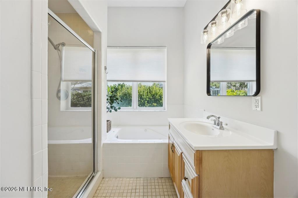 2415 LOS ROBLES Drive