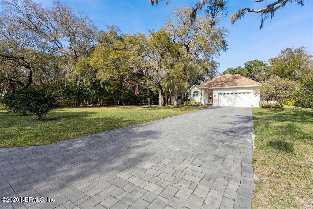 2415 LOS ROBLES Drive