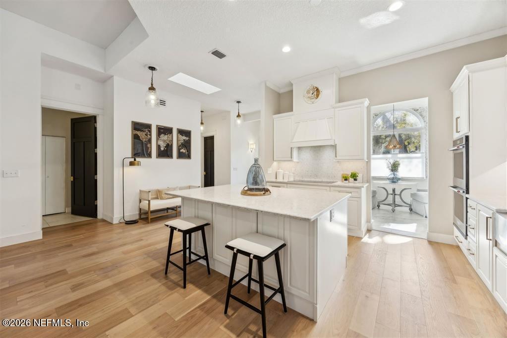 2415 LOS ROBLES Drive