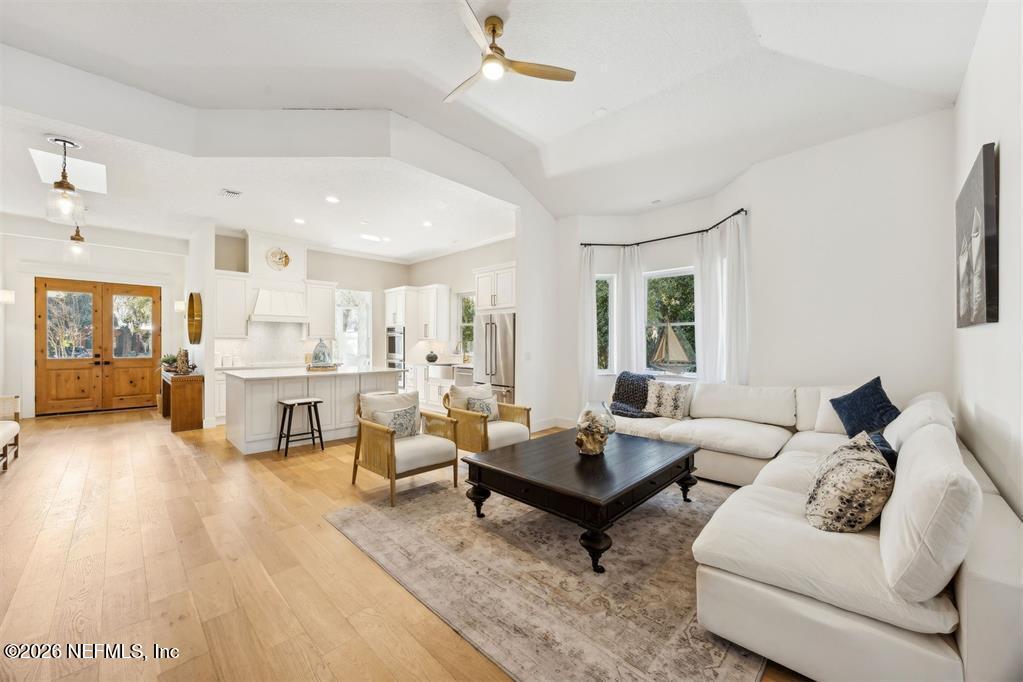 2415 LOS ROBLES Drive