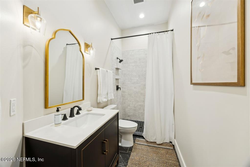 2415 LOS ROBLES Drive