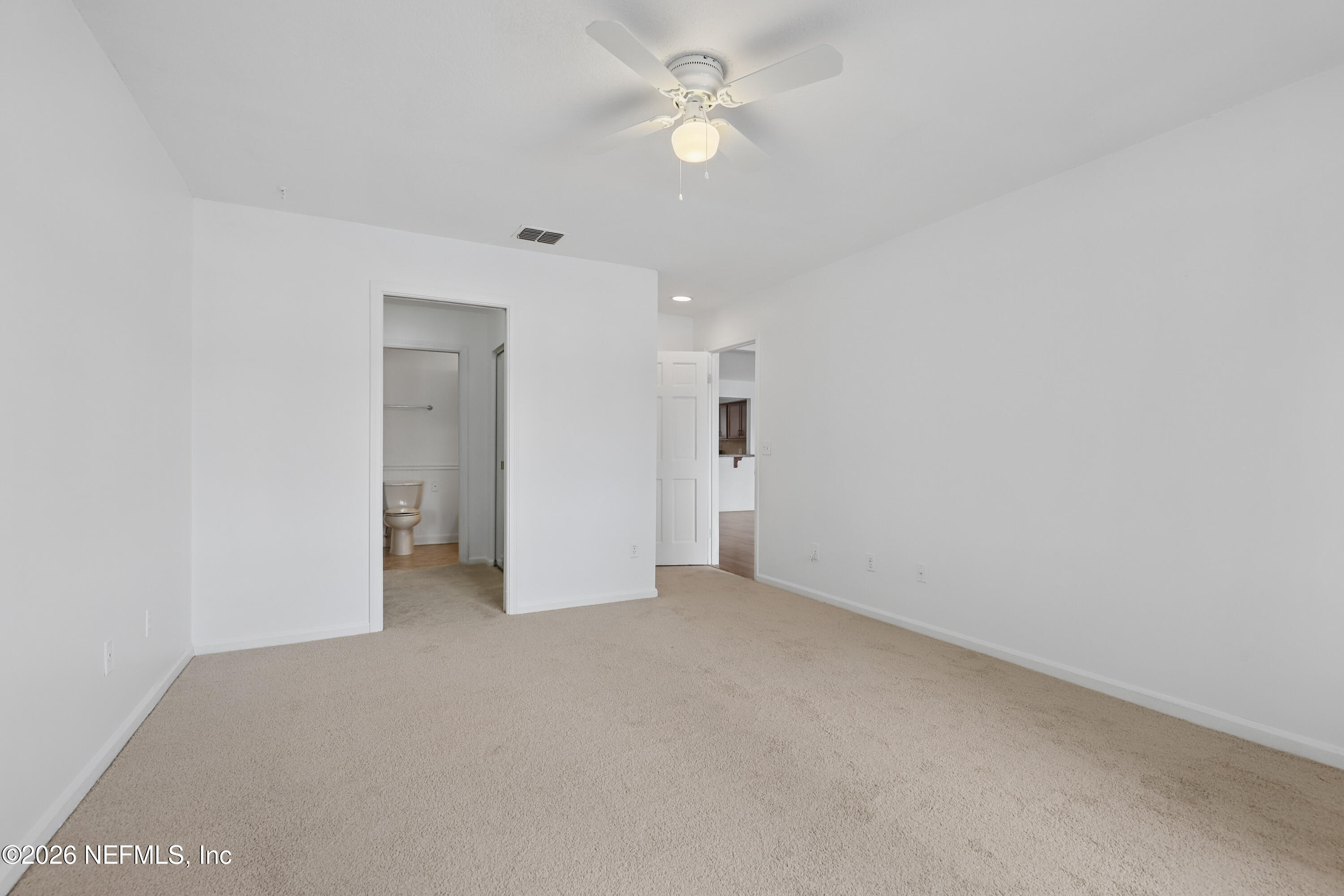 8118 BAYMEADOWS Circle E 17