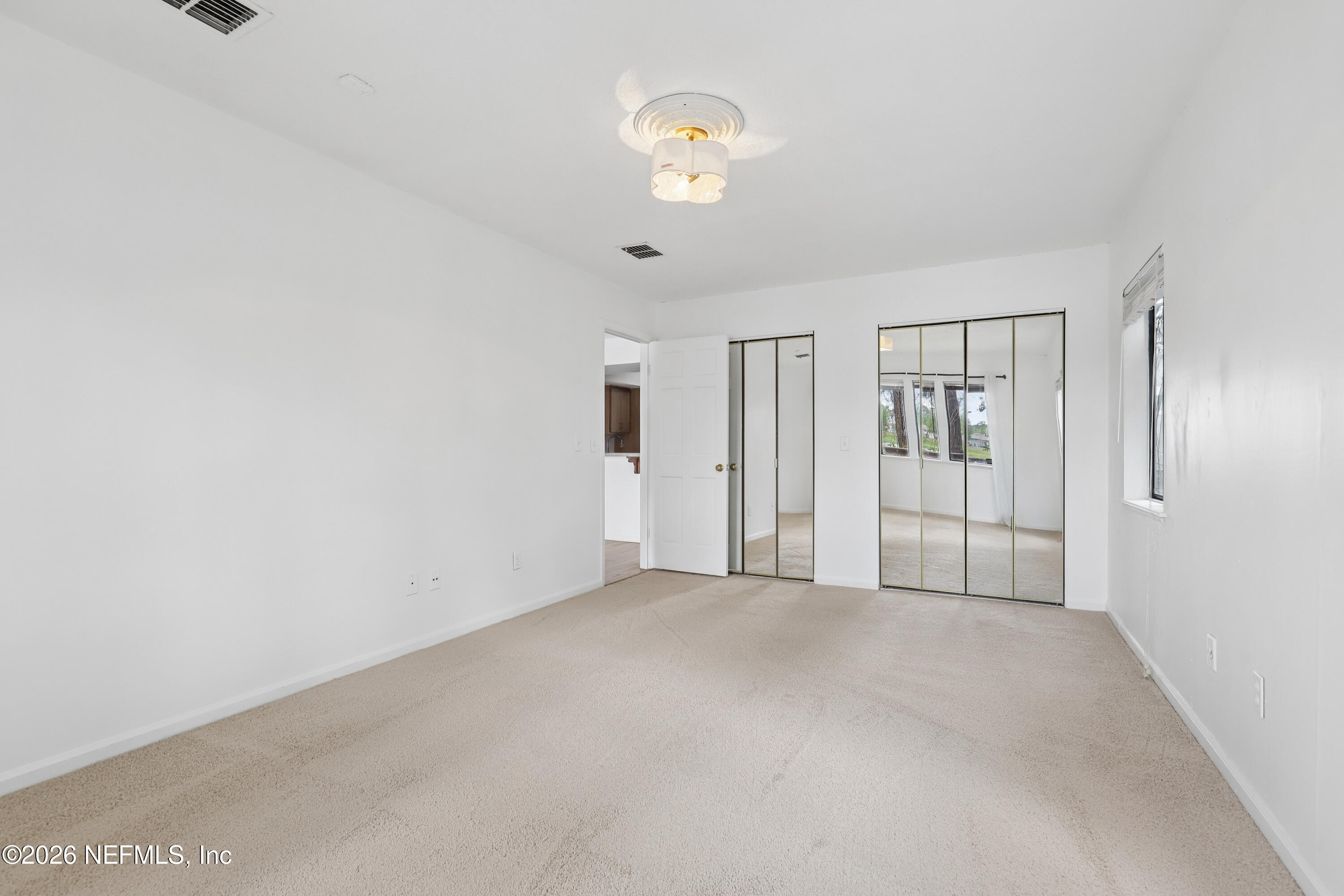 8118 BAYMEADOWS Circle E 17