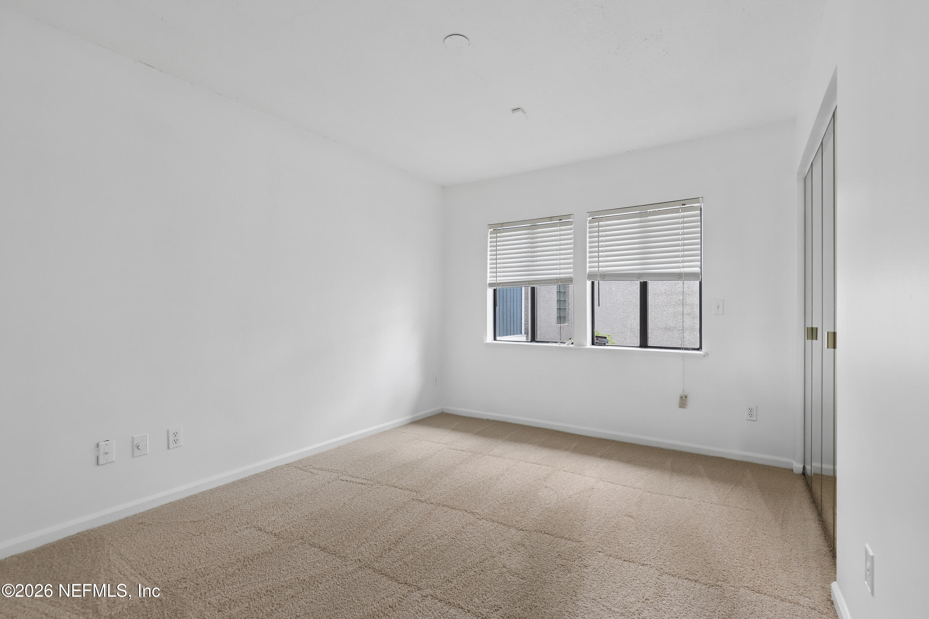 8118 BAYMEADOWS Circle E 17