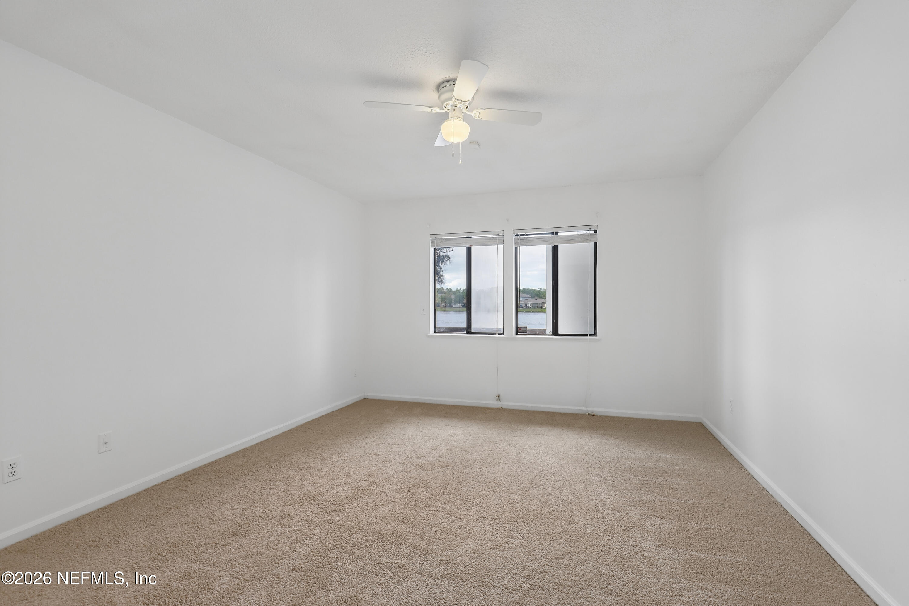 8118 BAYMEADOWS Circle E 17