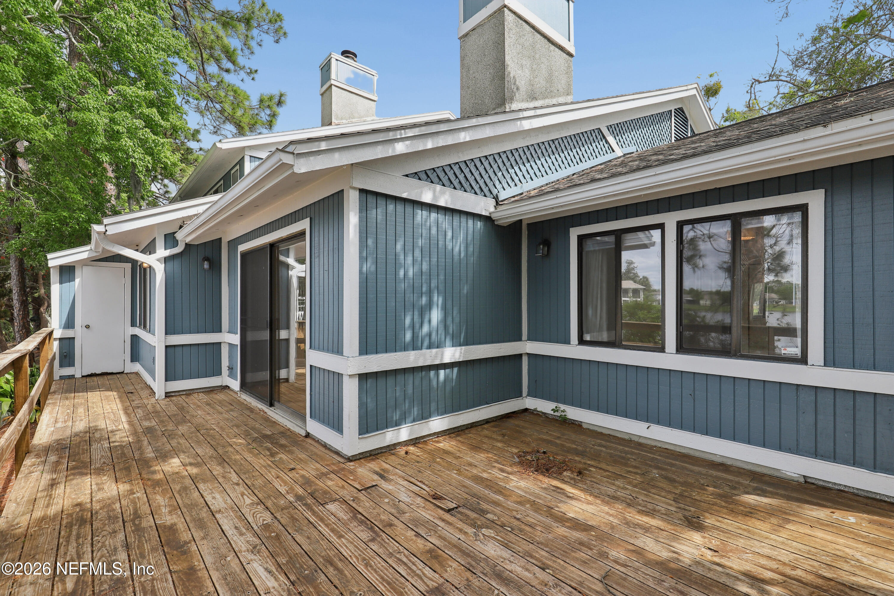 8118 BAYMEADOWS Circle E 17