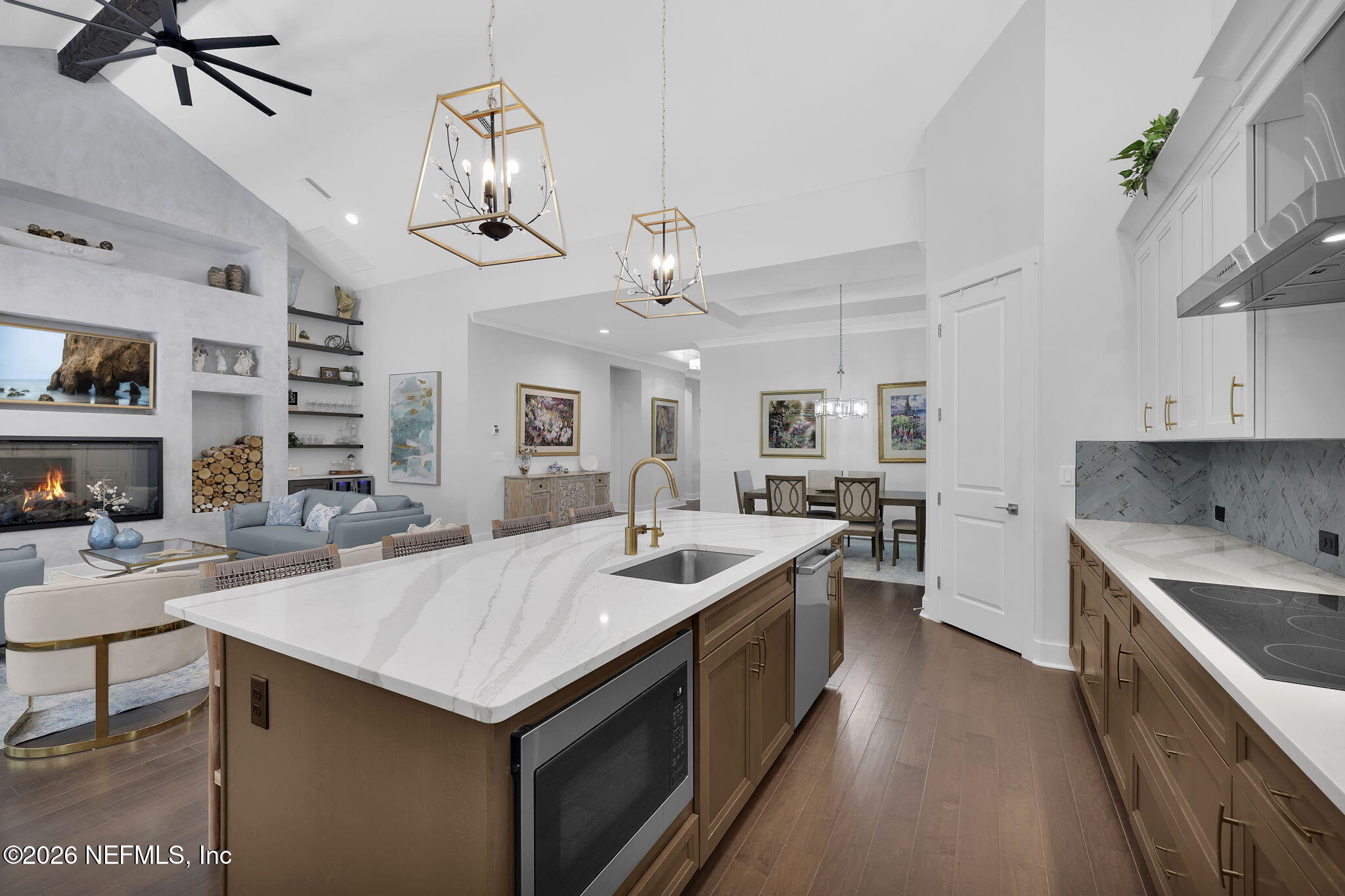 102 SEAGROVE Drive