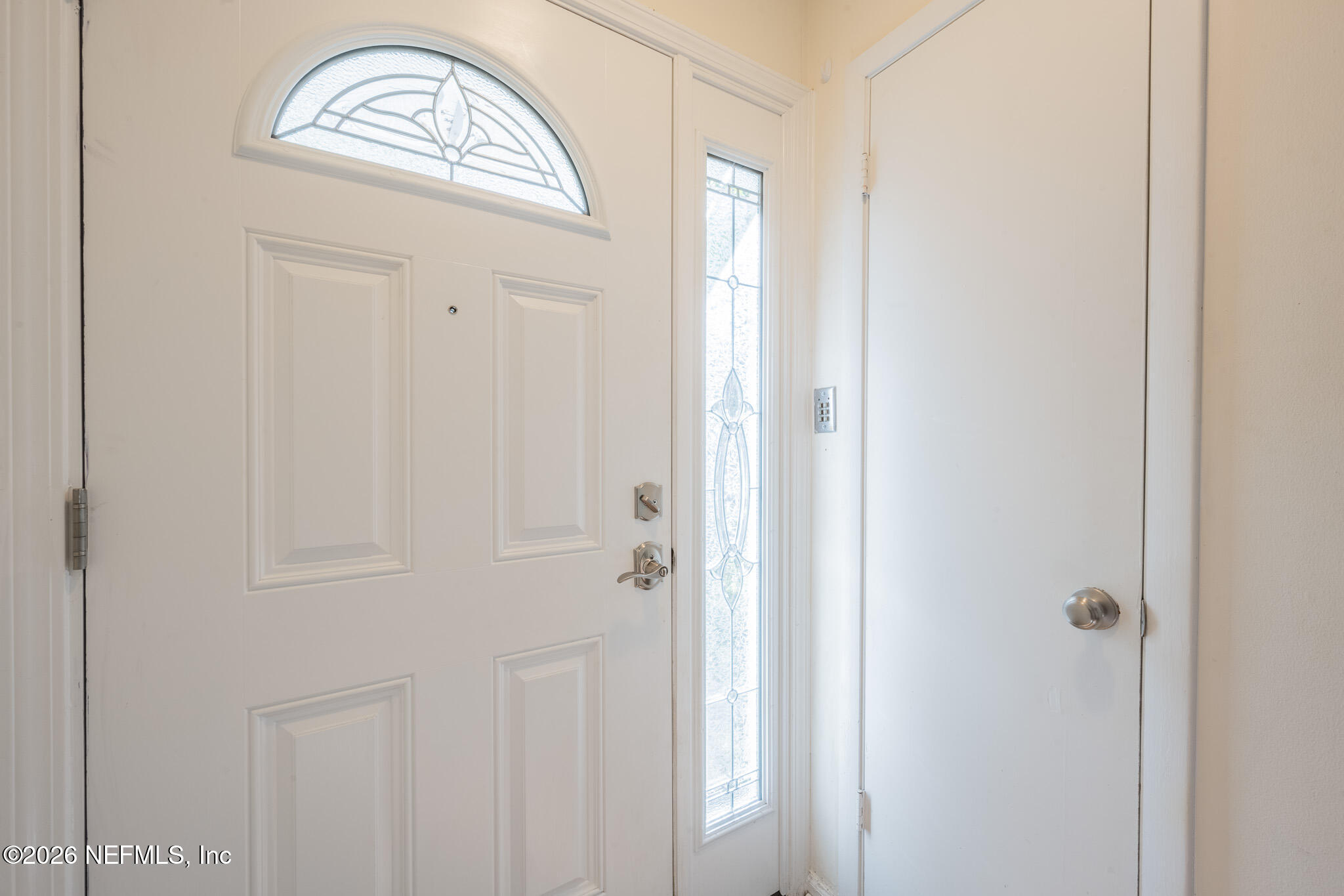 597 STURDIVANT Avenue