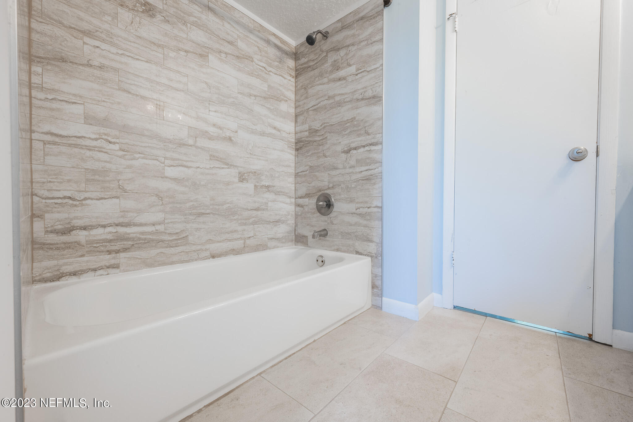 597 STURDIVANT Avenue