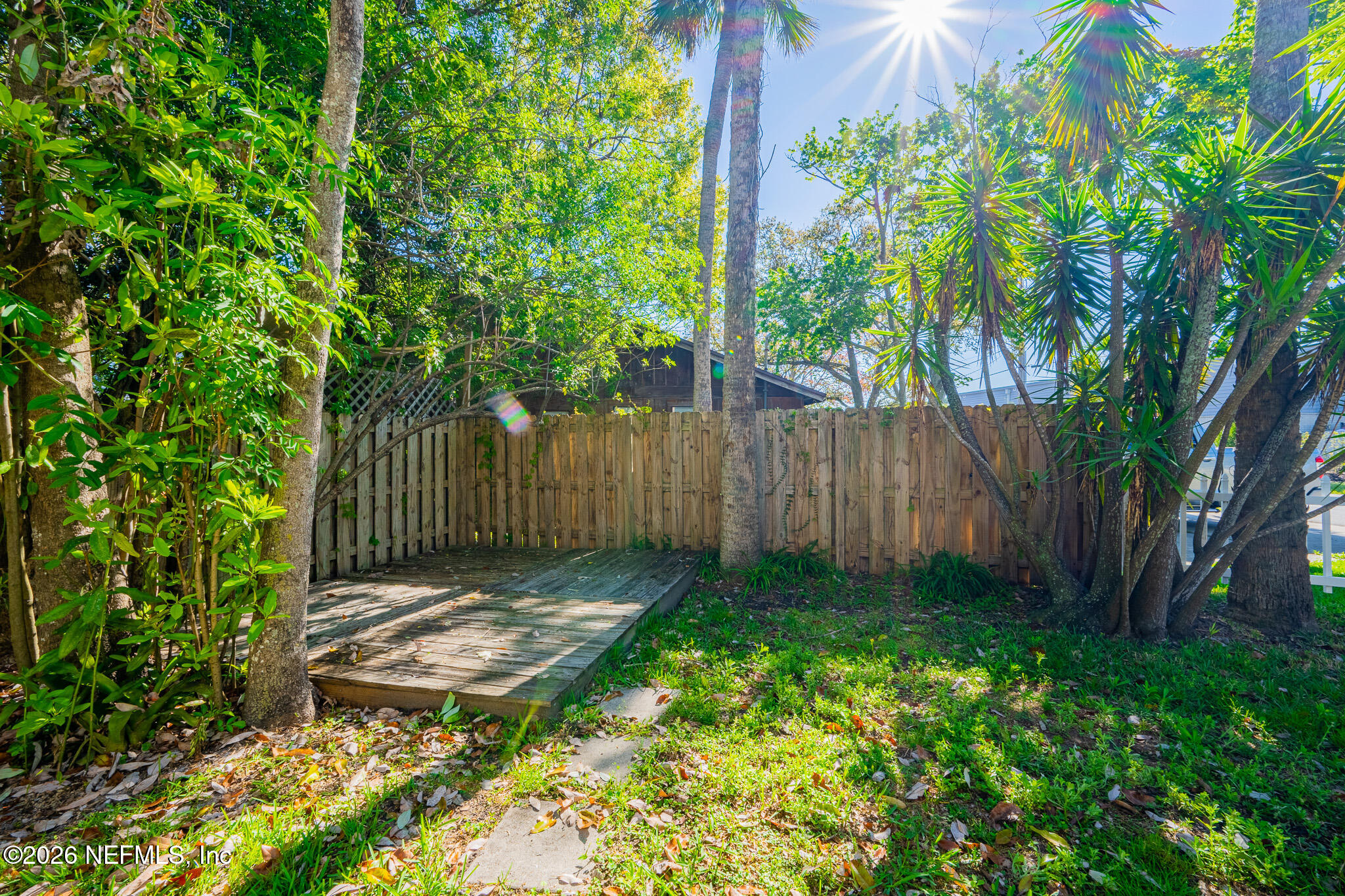 597 STURDIVANT Avenue