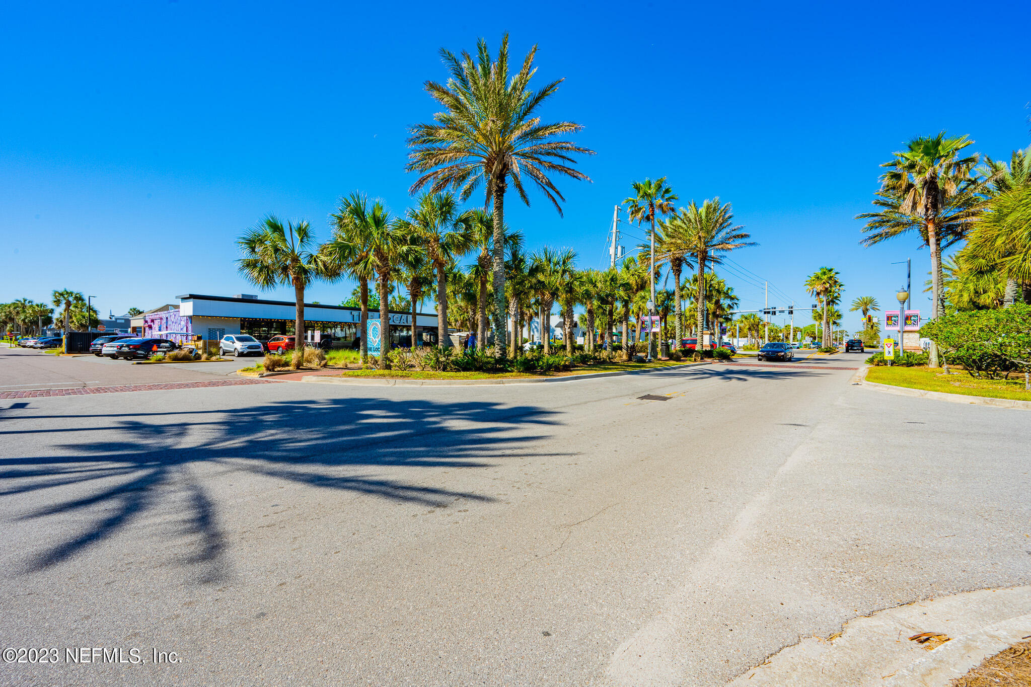 597 STURDIVANT Avenue