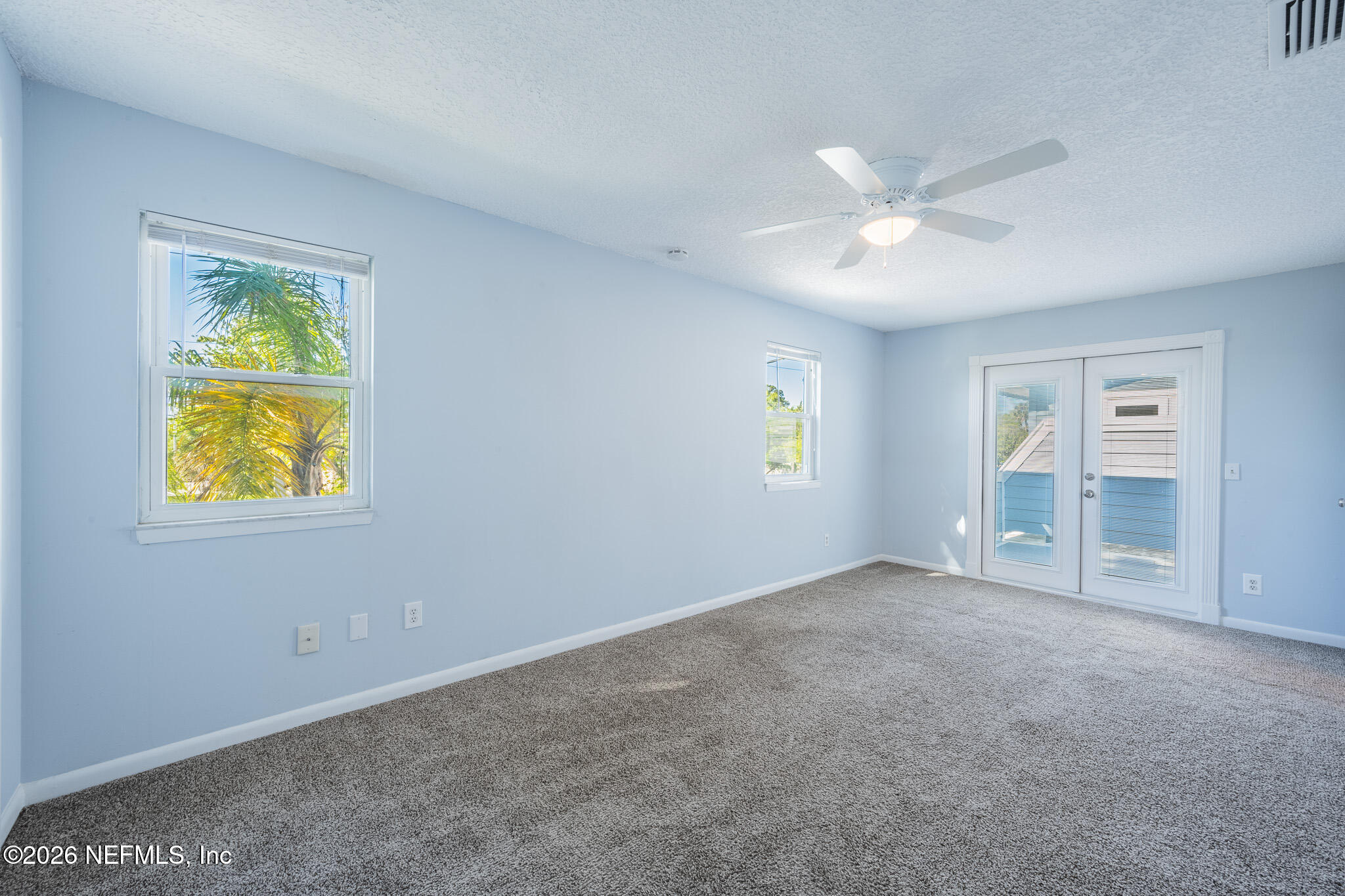 597 STURDIVANT Avenue