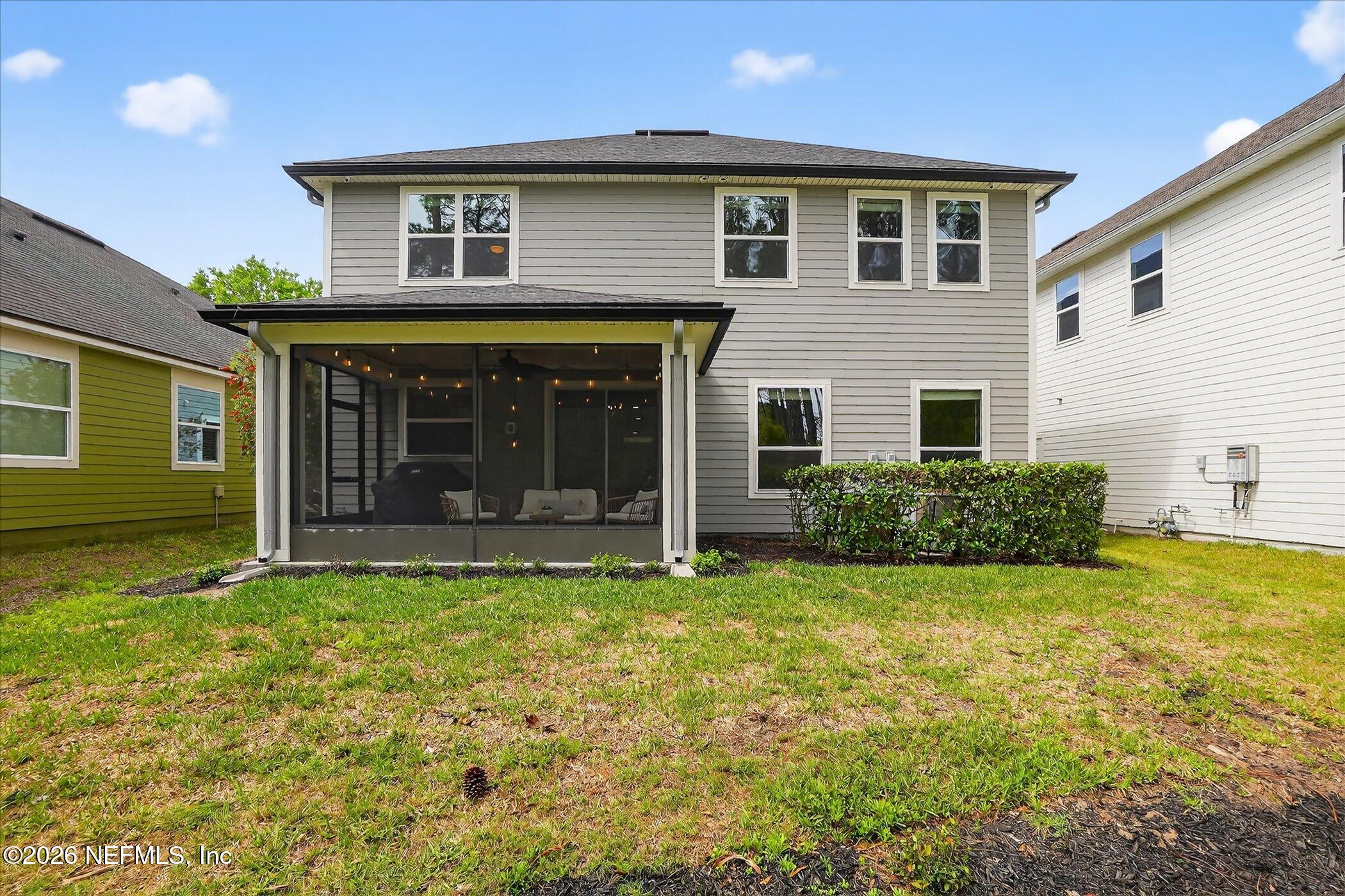 272 SOUTHERN OAK Drive