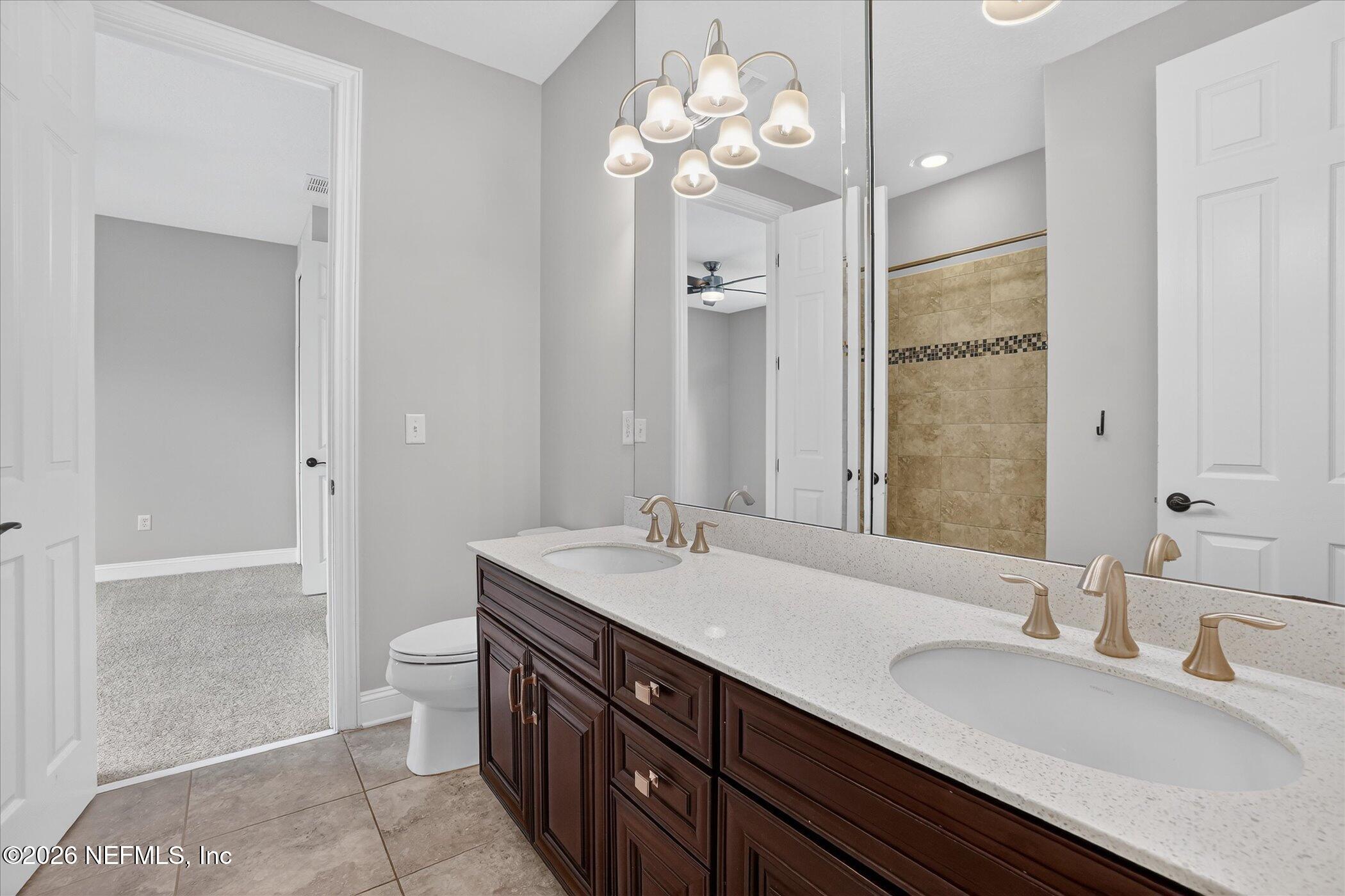 272 SOUTHERN OAK Drive