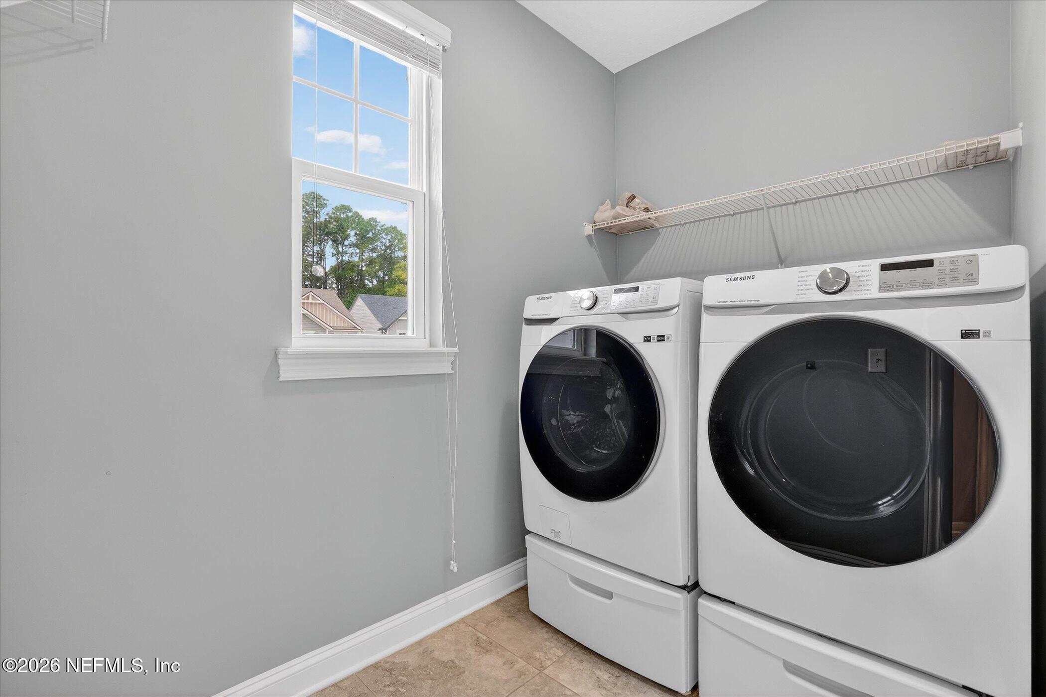 272 SOUTHERN OAK Drive