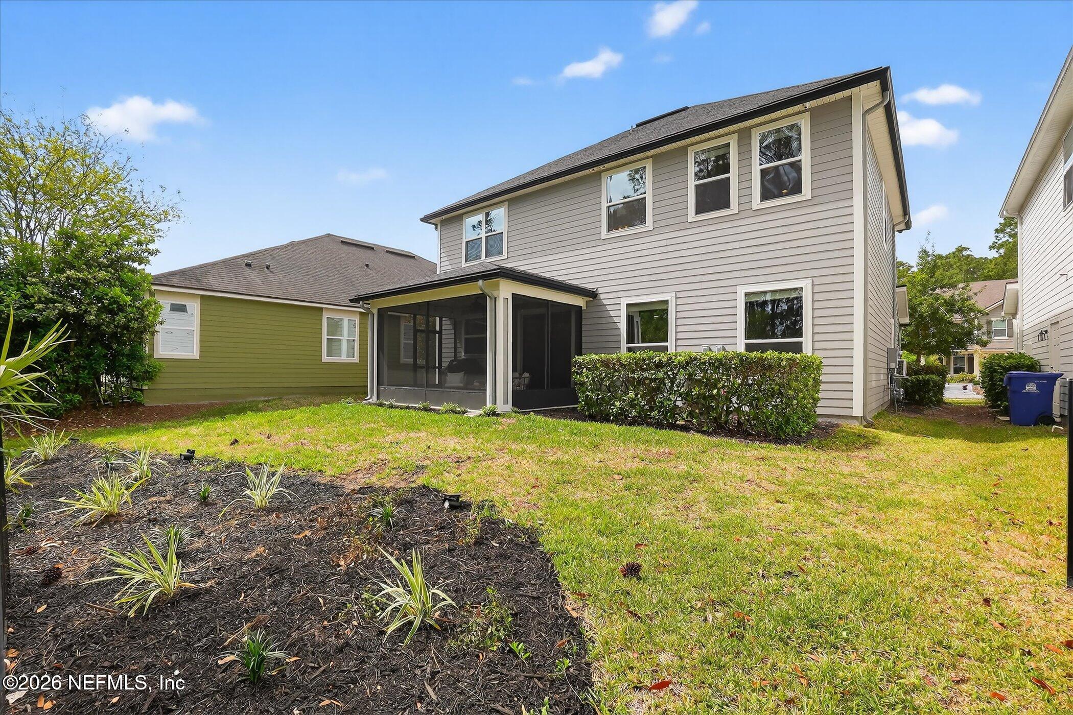 272 SOUTHERN OAK Drive