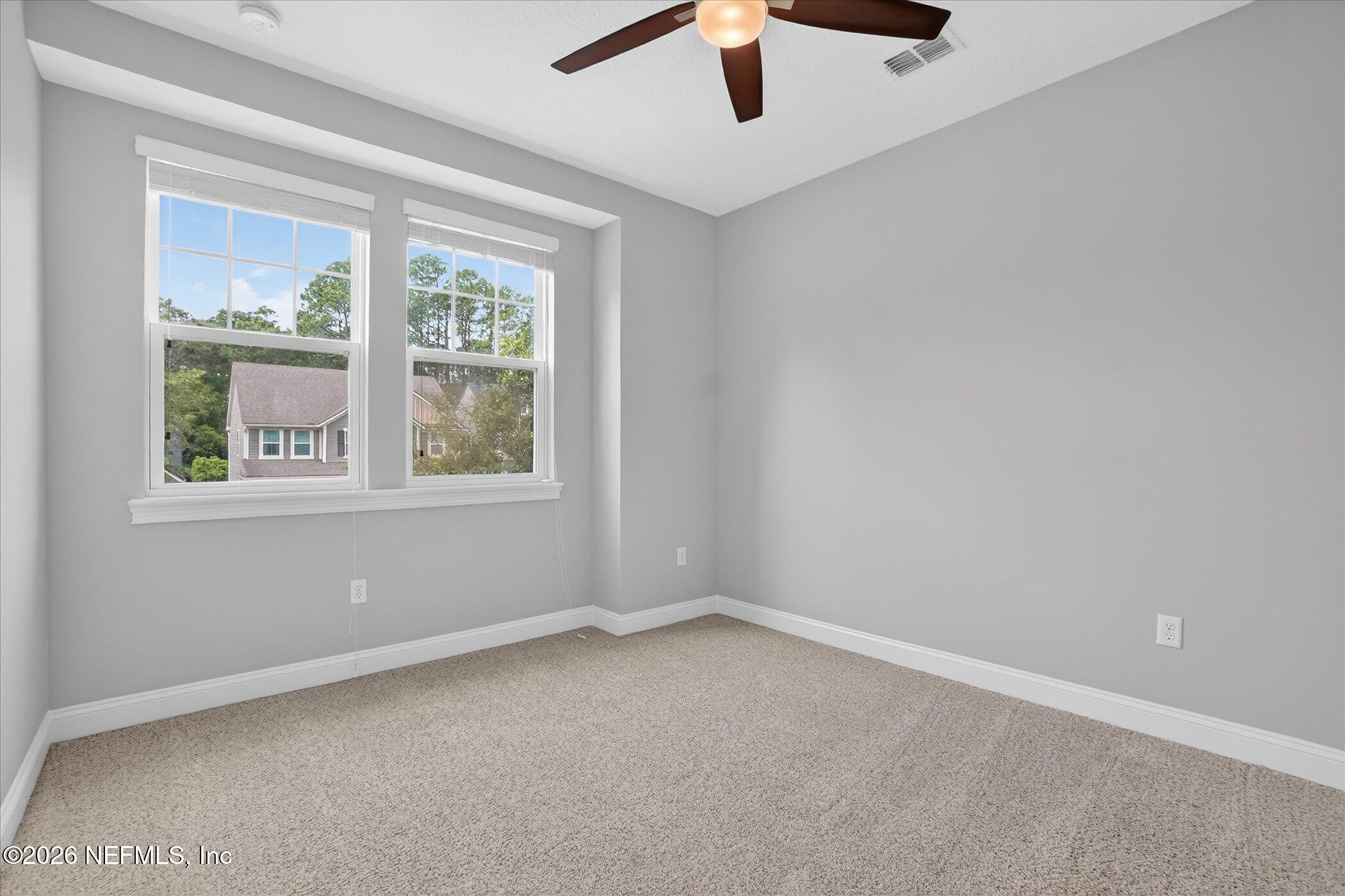 272 SOUTHERN OAK Drive