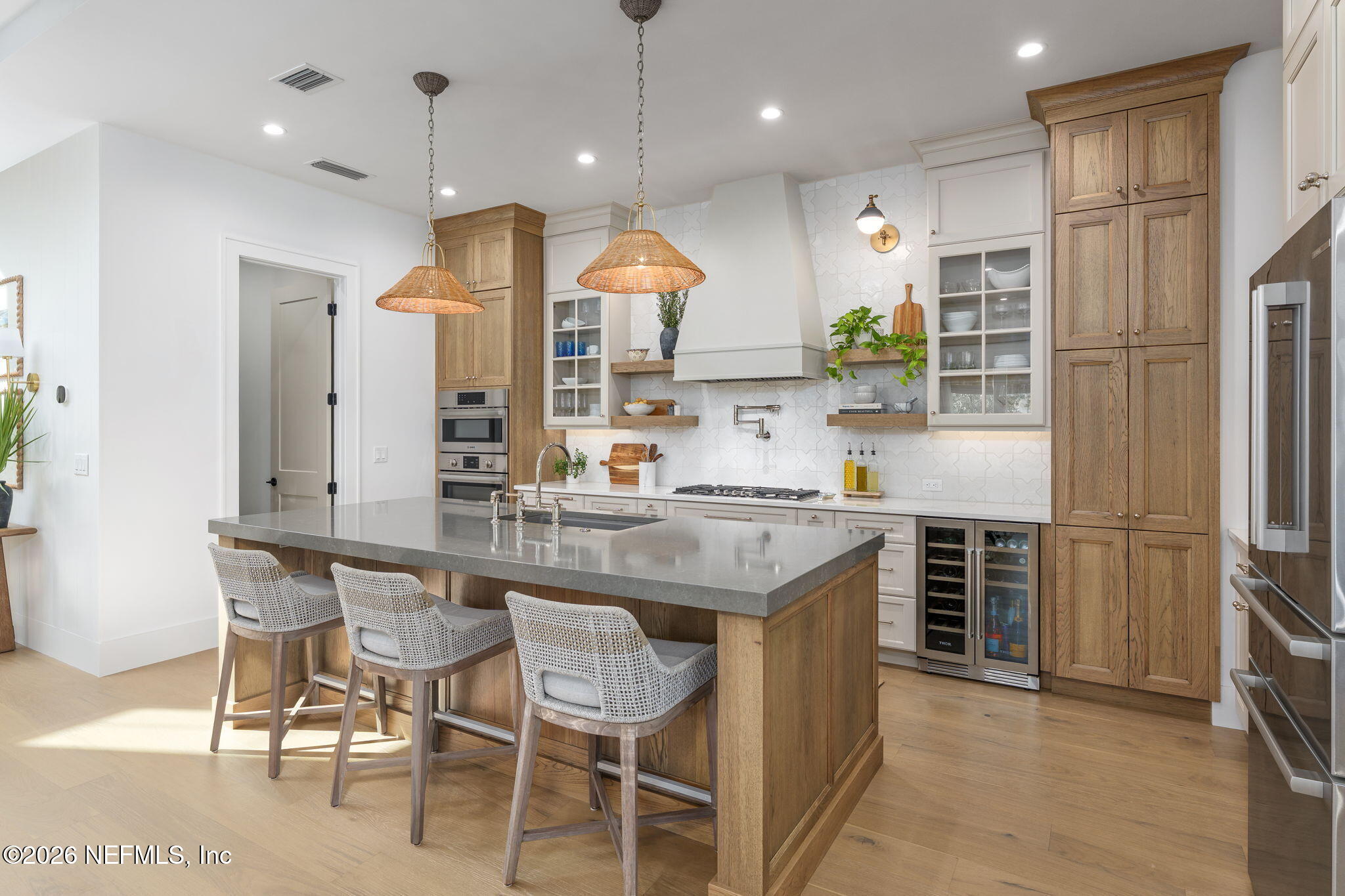 99 OCEAN COURSE Drive