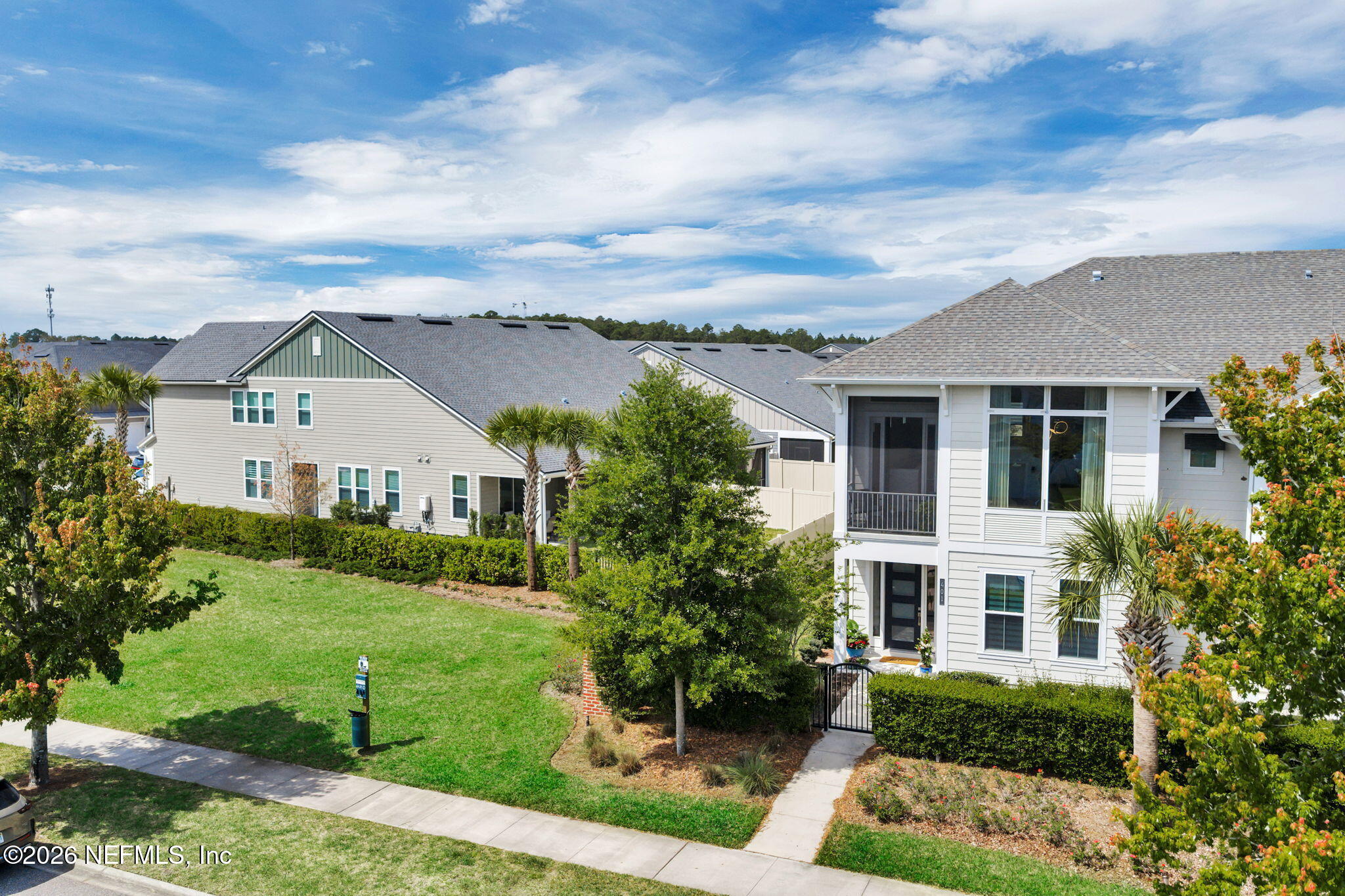 401 CRESTVIEW Drive