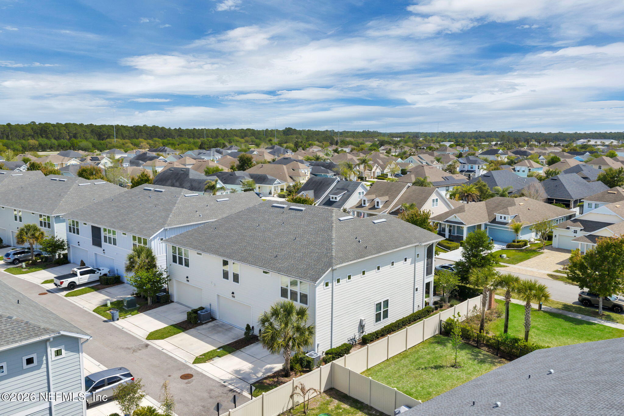 401 CRESTVIEW Drive