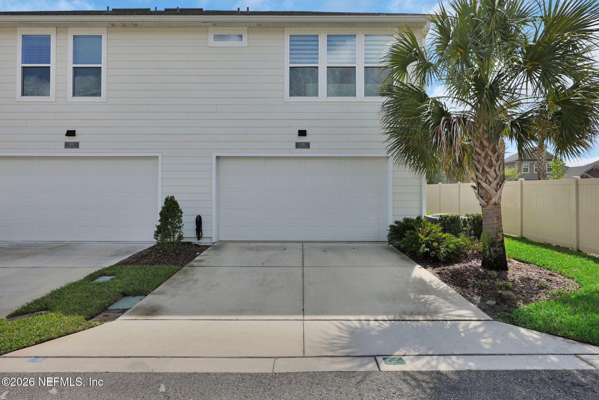 401 CRESTVIEW Drive