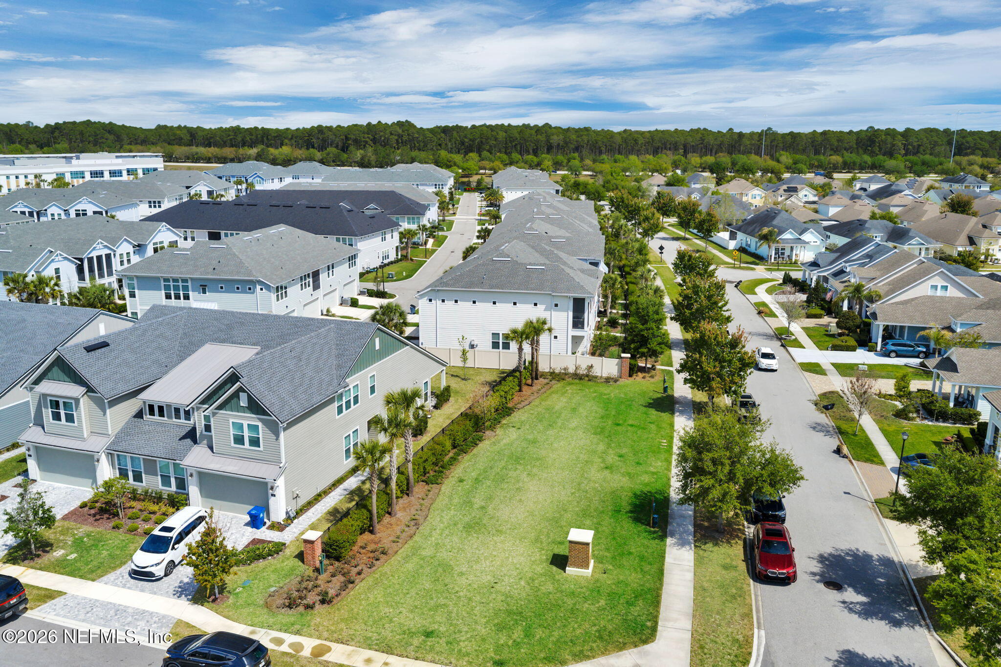 401 CRESTVIEW Drive